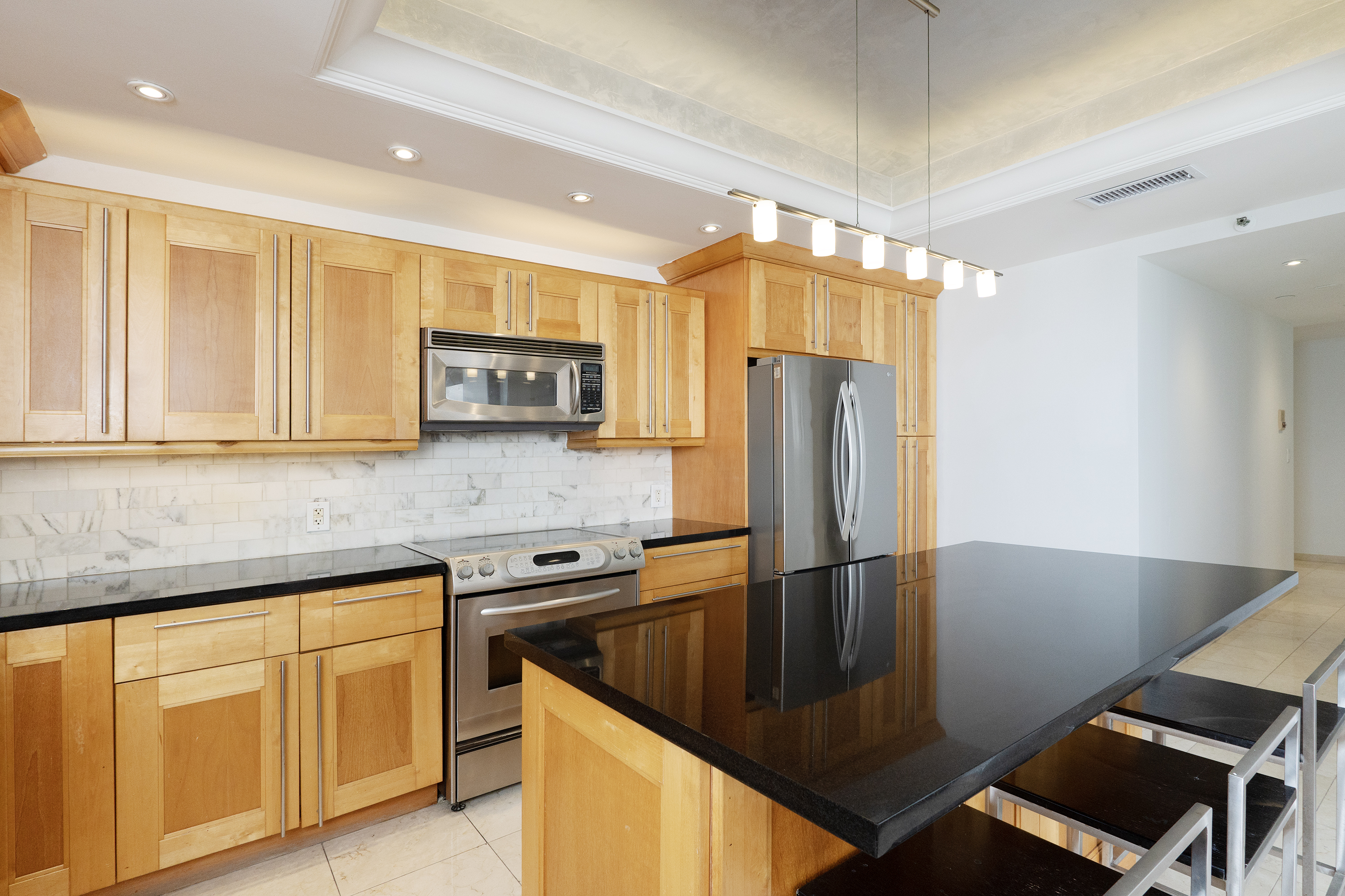 1000 Venetian Way 1103