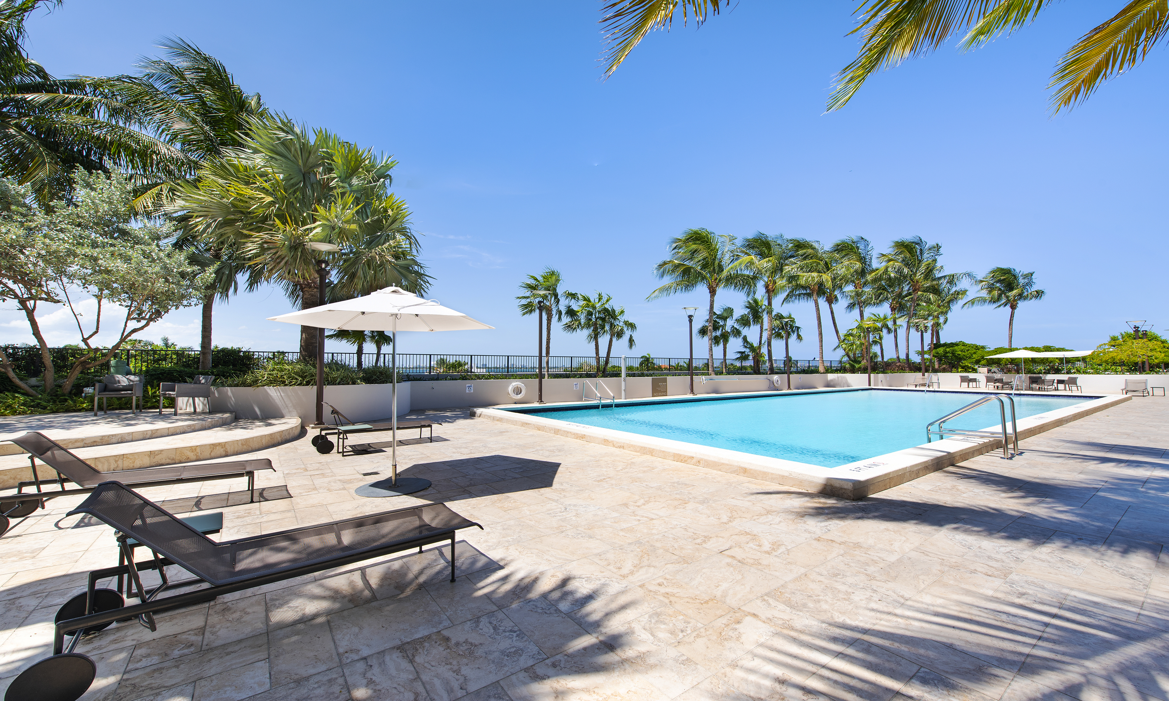 1000 Venetian Way 1103