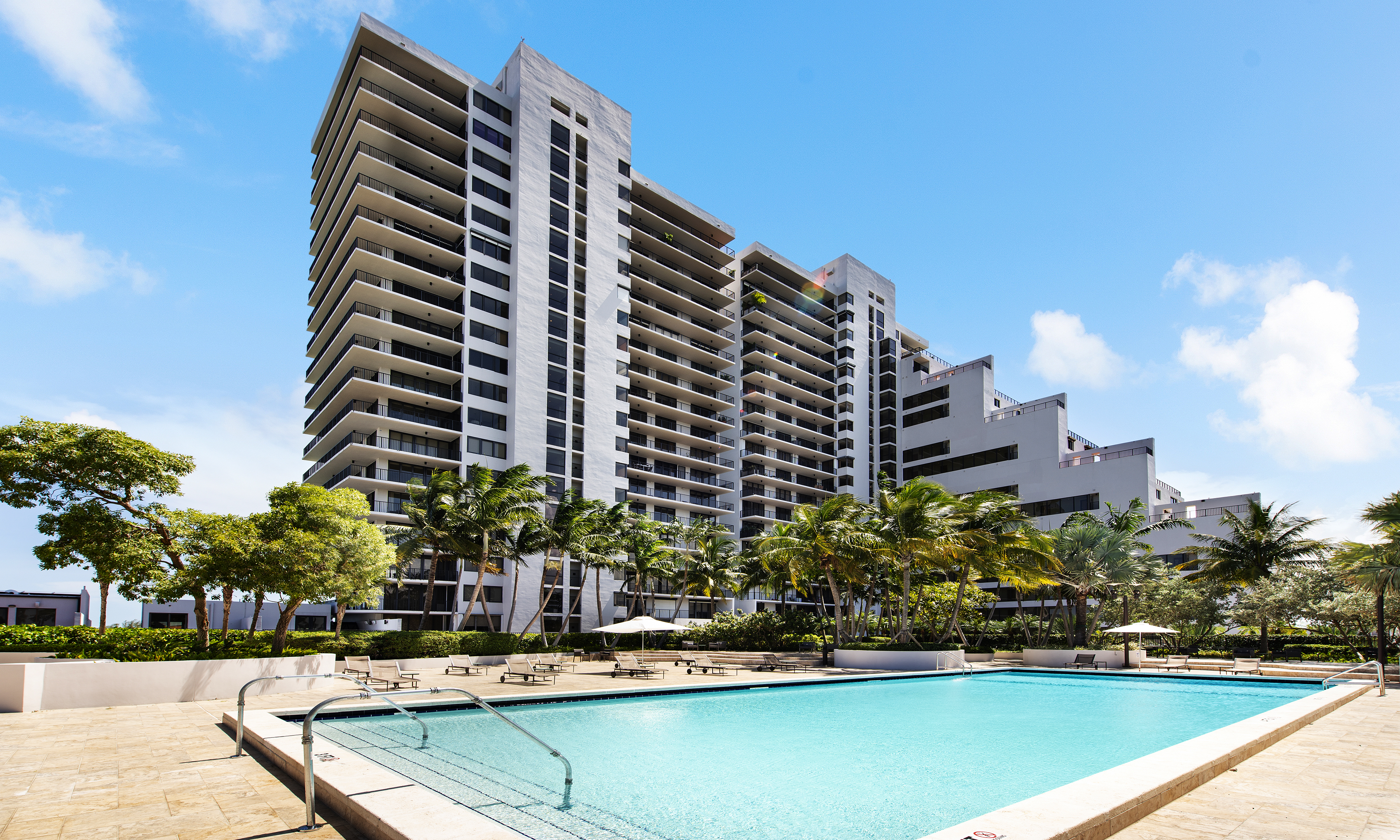 1000 Venetian Way 1103