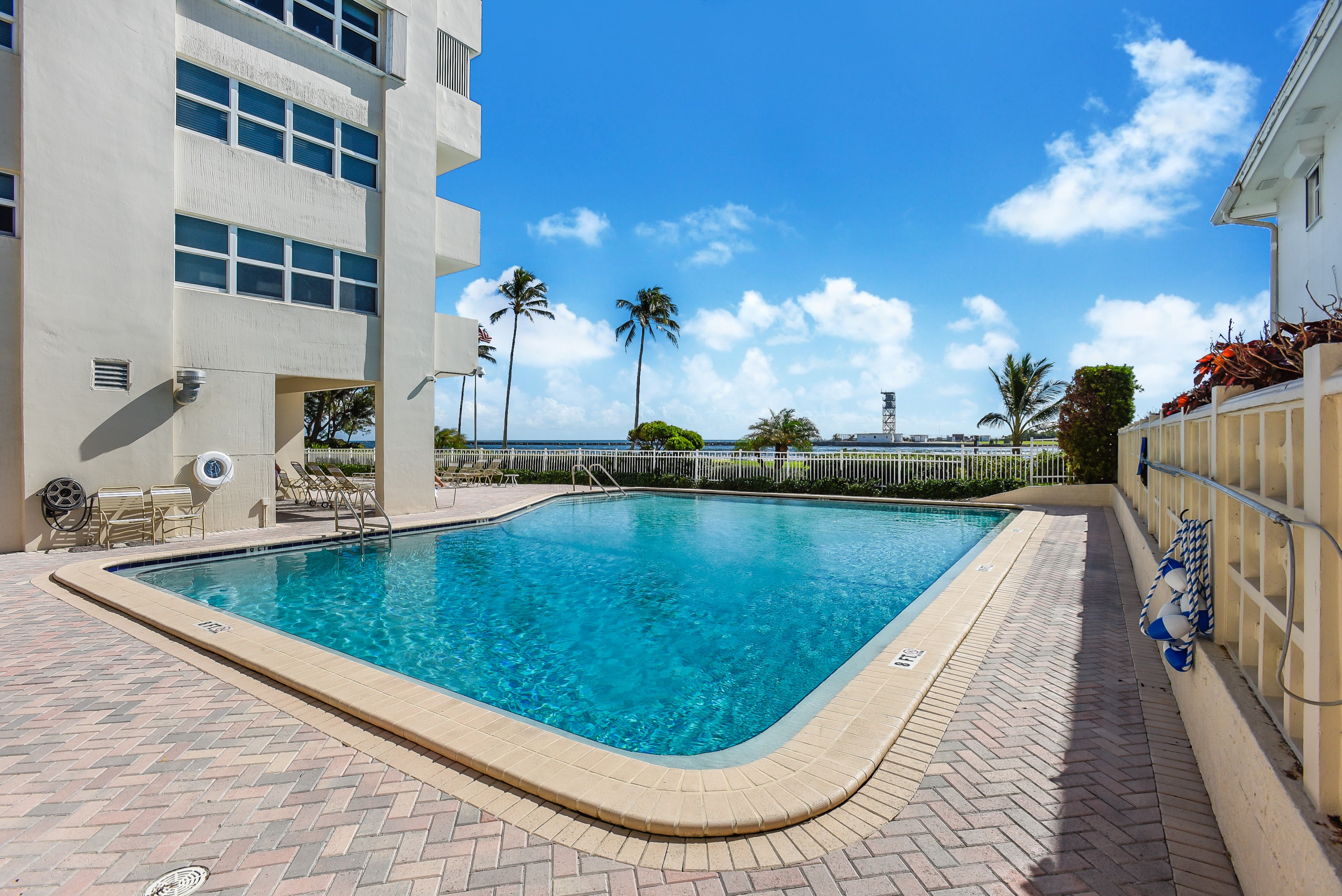 2100 S Ocean Dr Unit# 12H