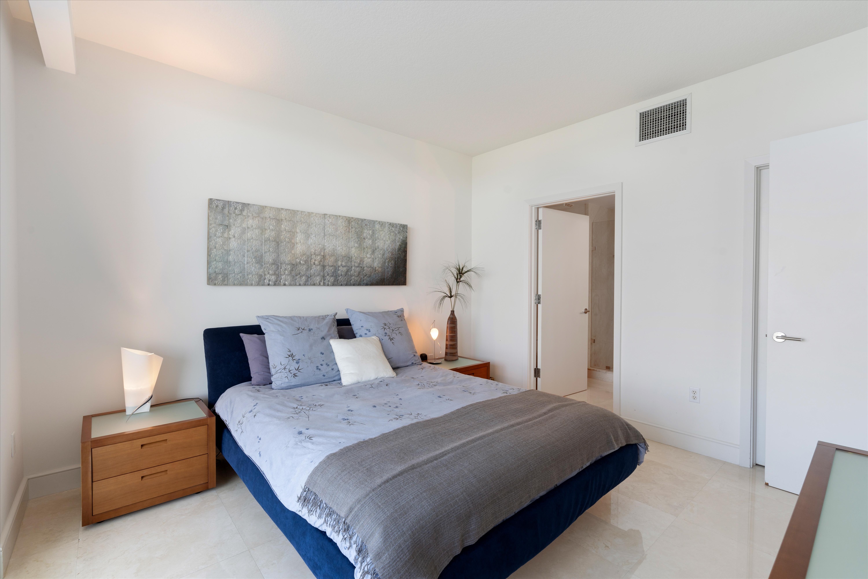 3055 Harbor Dr Unit# 1202