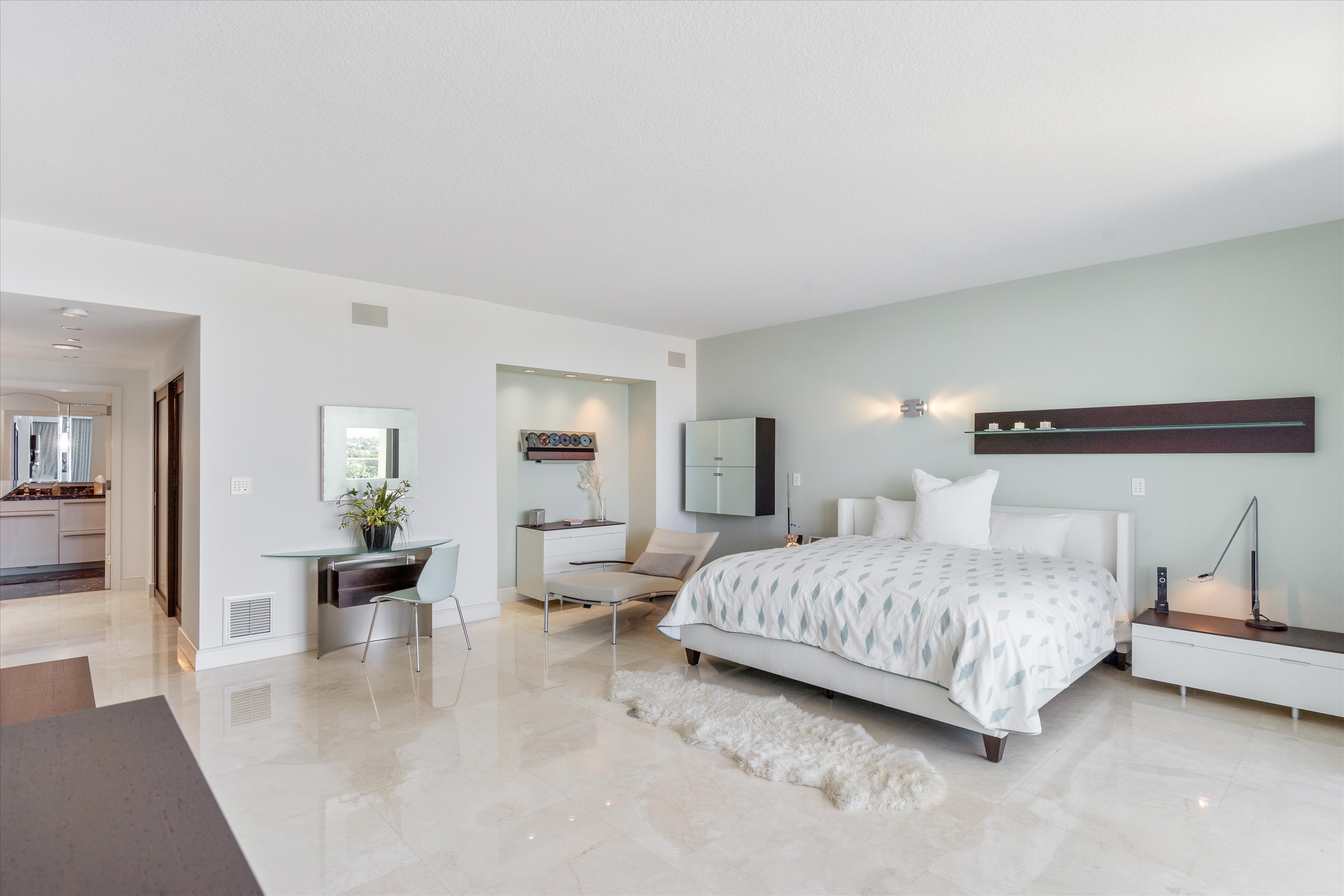 3055 Harbor Dr Unit# 1202