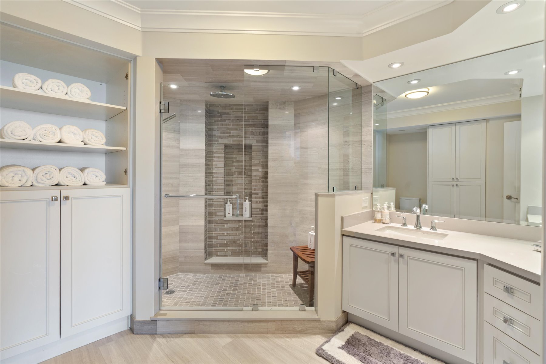 2100 S Ocean Ln Unit# 2102
