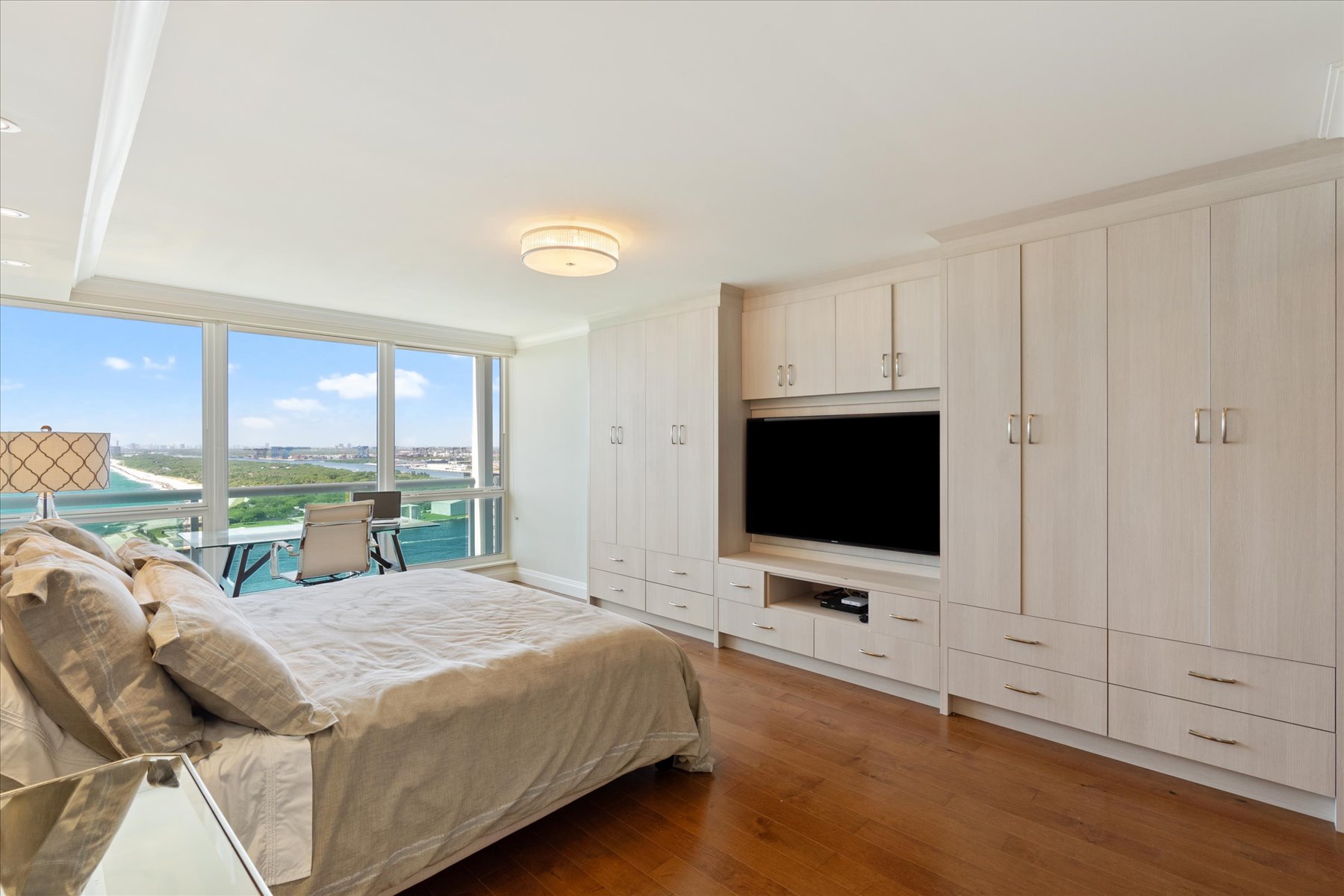 2100 S Ocean Ln Unit# 2102