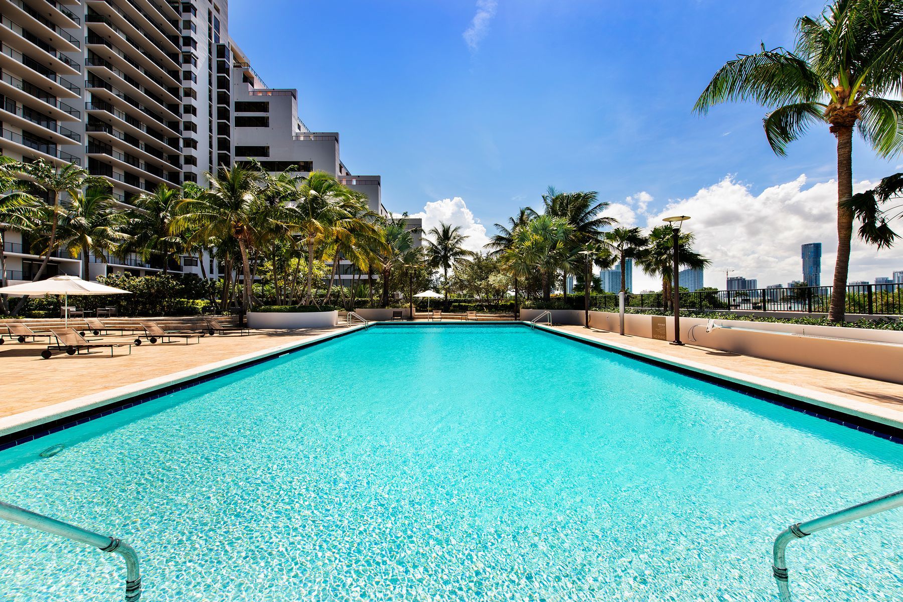 1000 Venetian Way Unit# 706