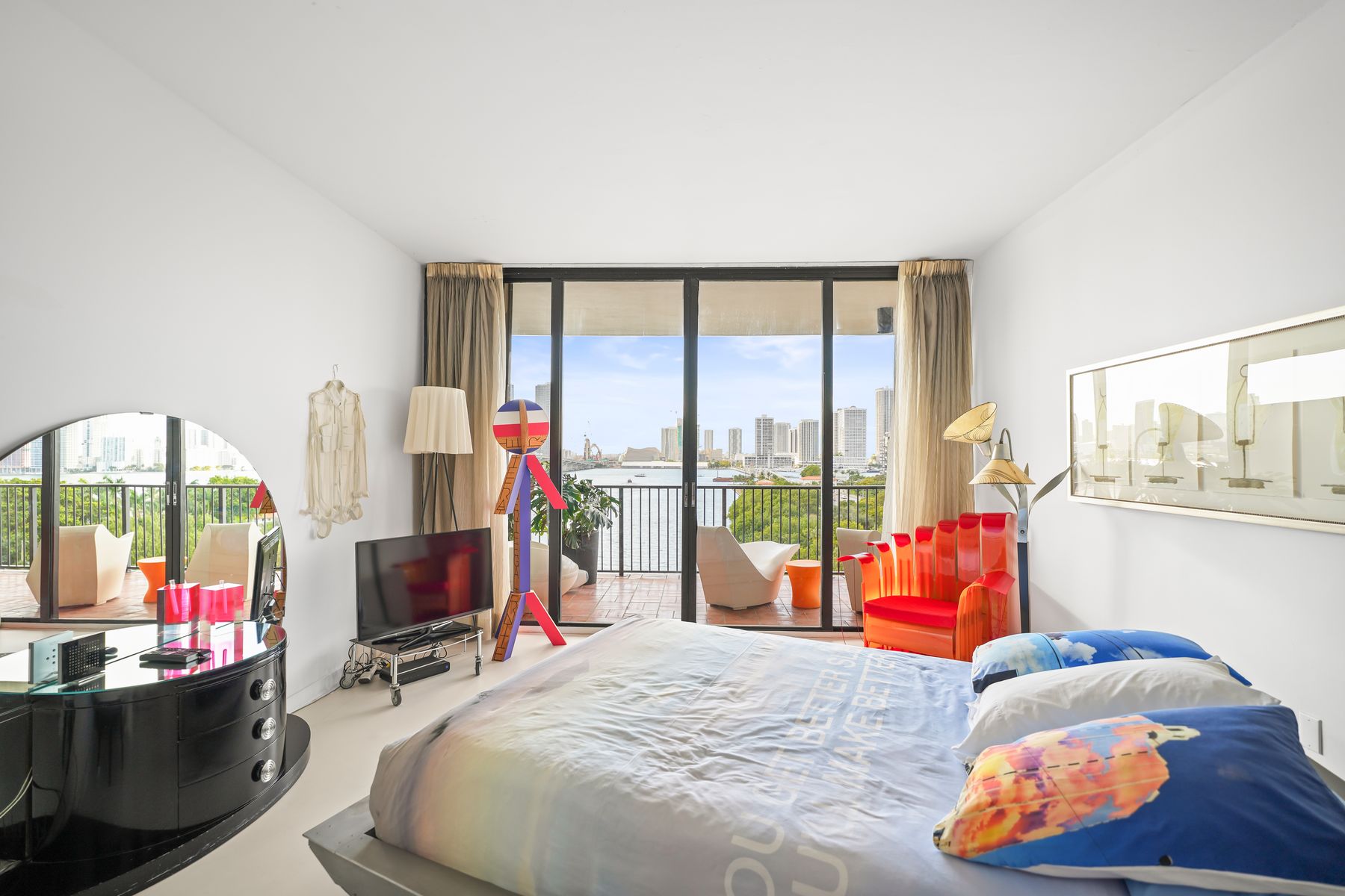 1000 Venetian Way Unit# 706