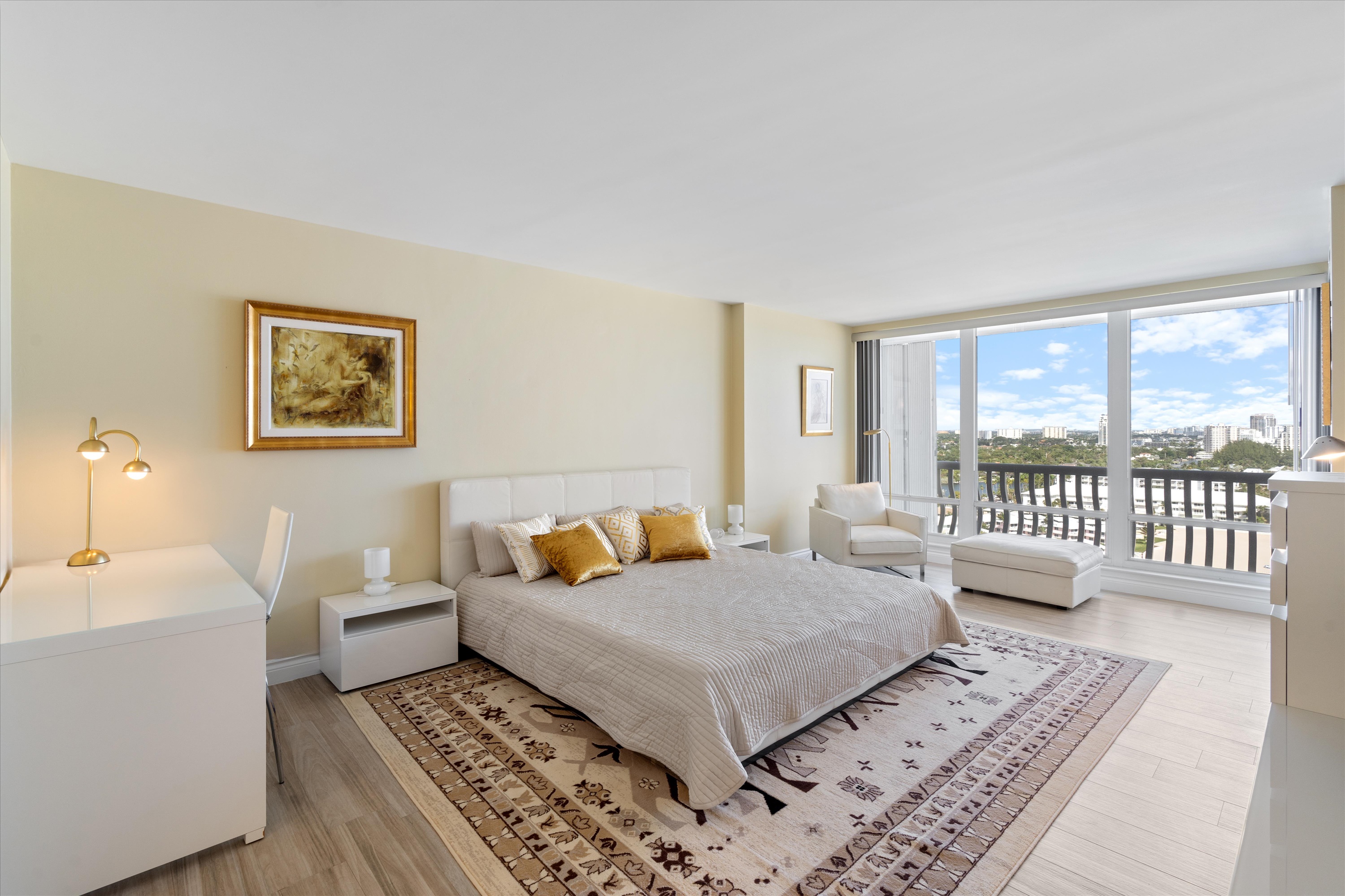 2200 S Ocean Ln #1606