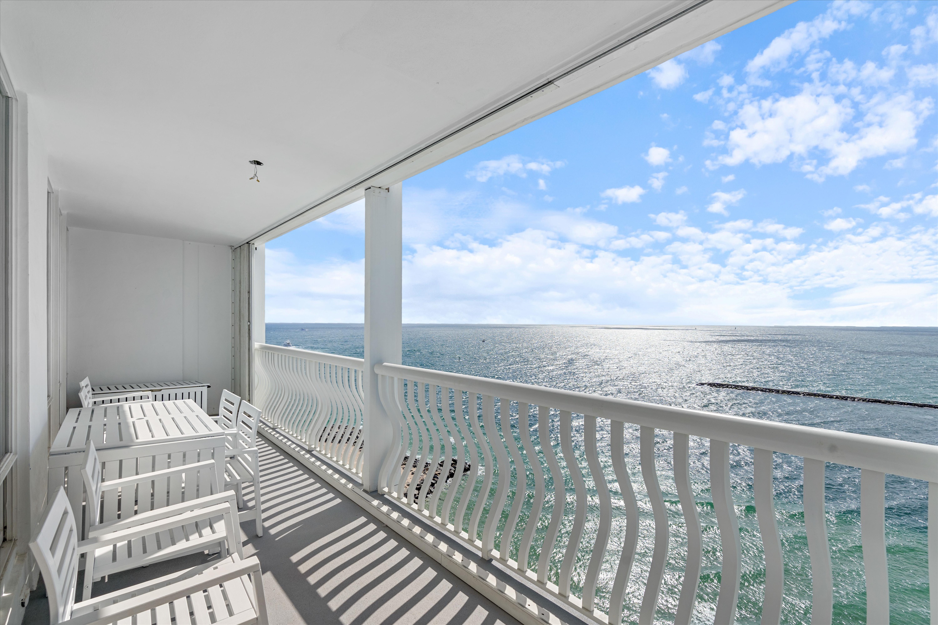 2200 S Ocean Ln #1606