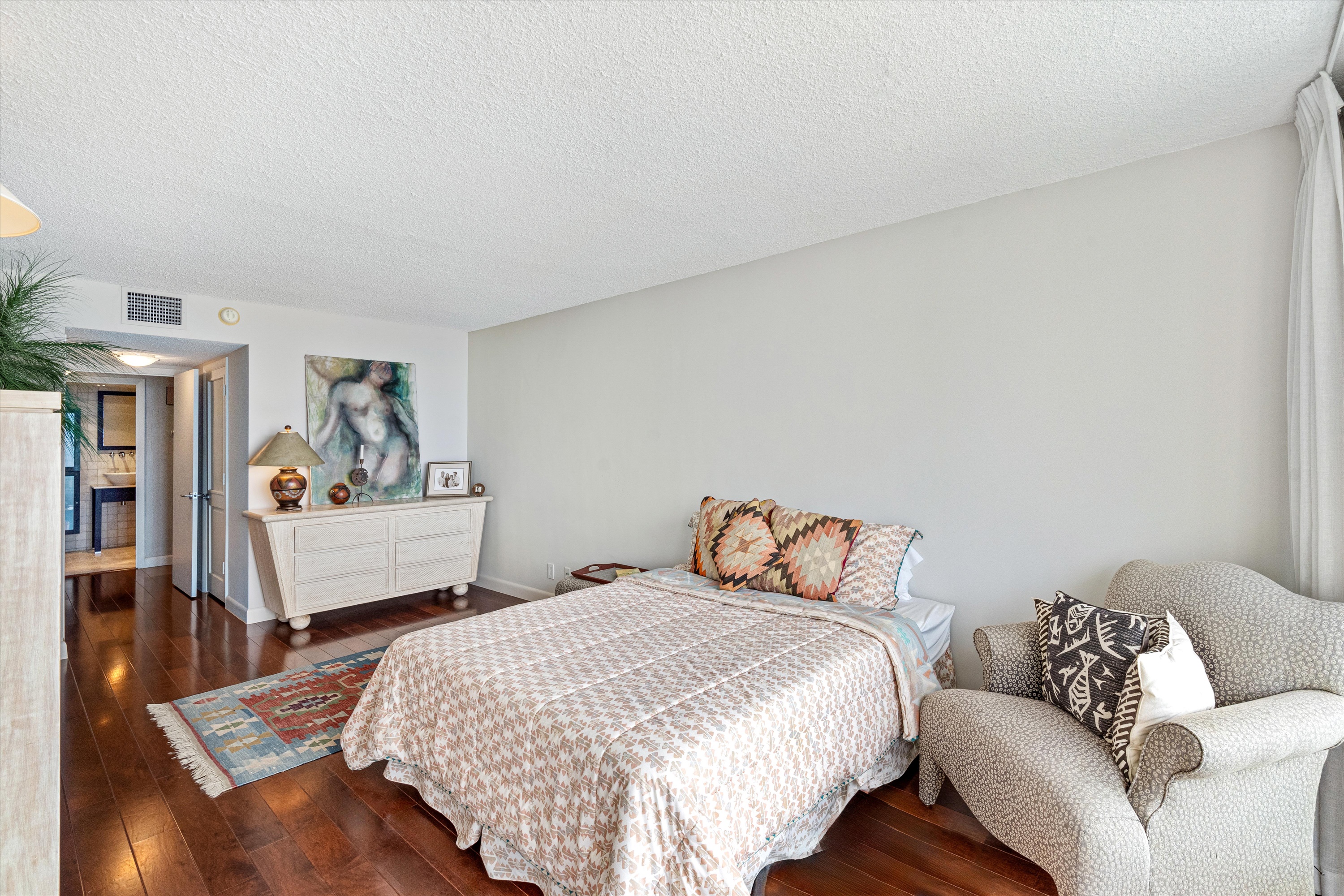 2100 S Ocean Ln #805