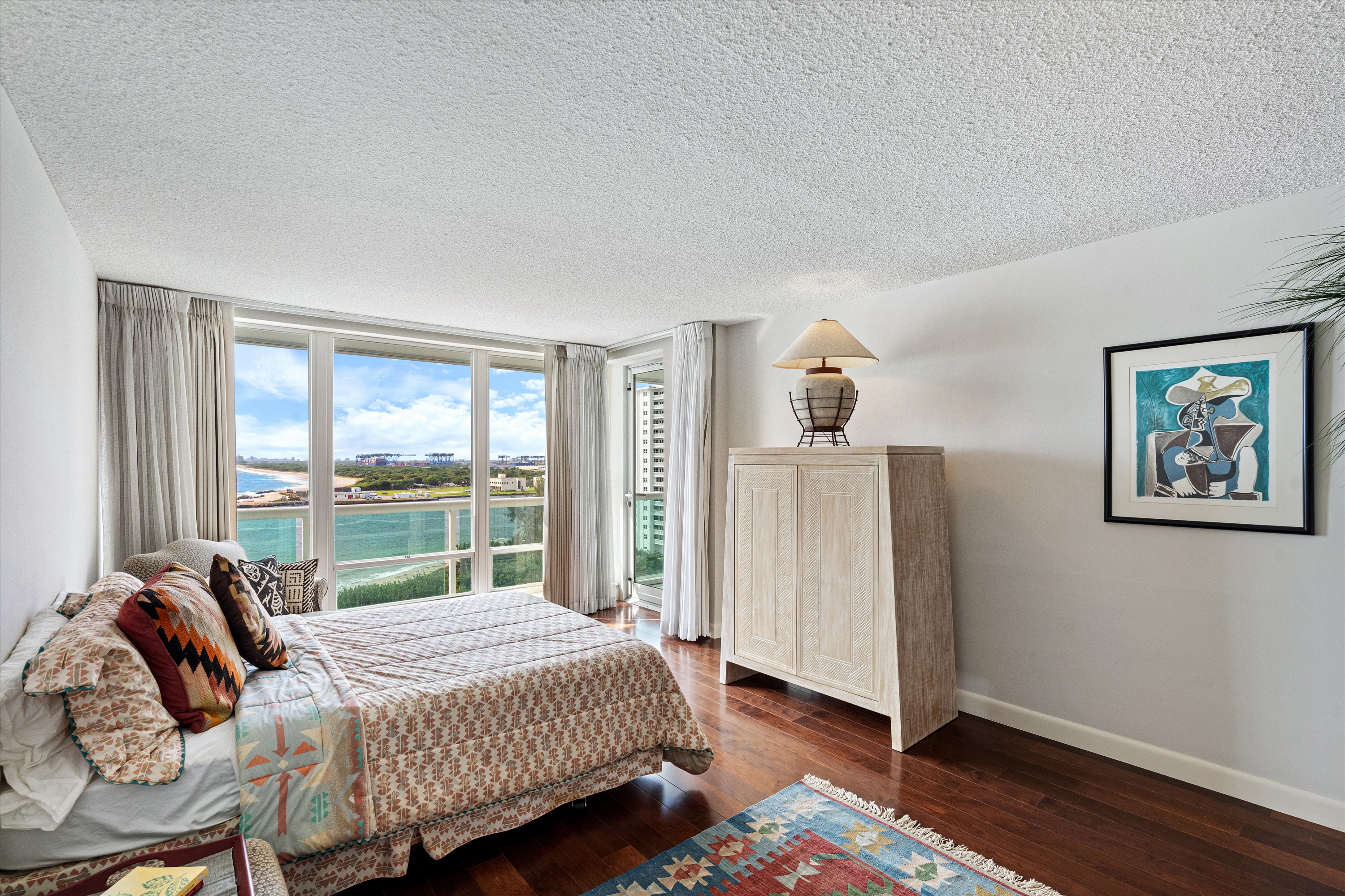 2100 S Ocean Ln #805