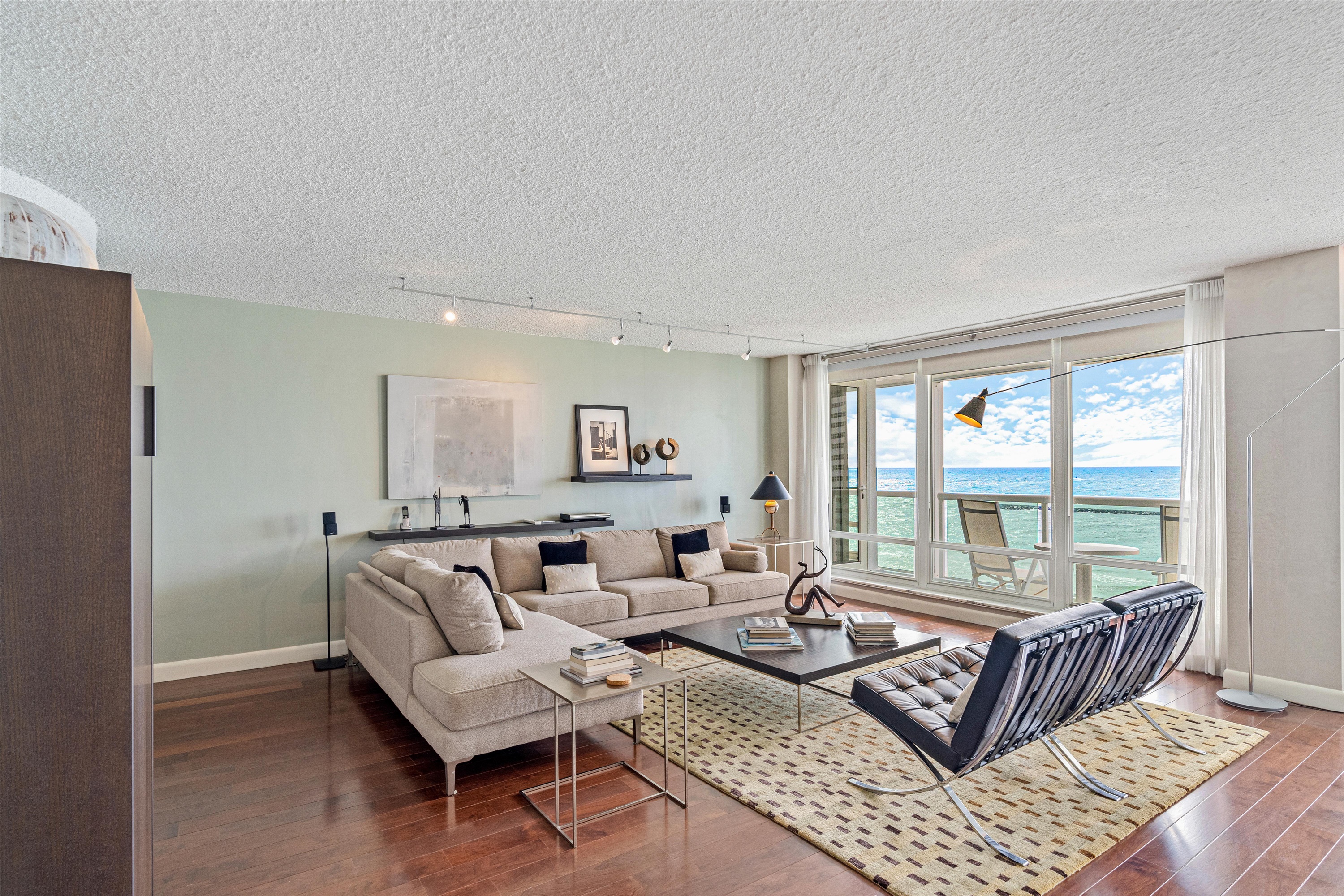 2100 S Ocean Ln #805
