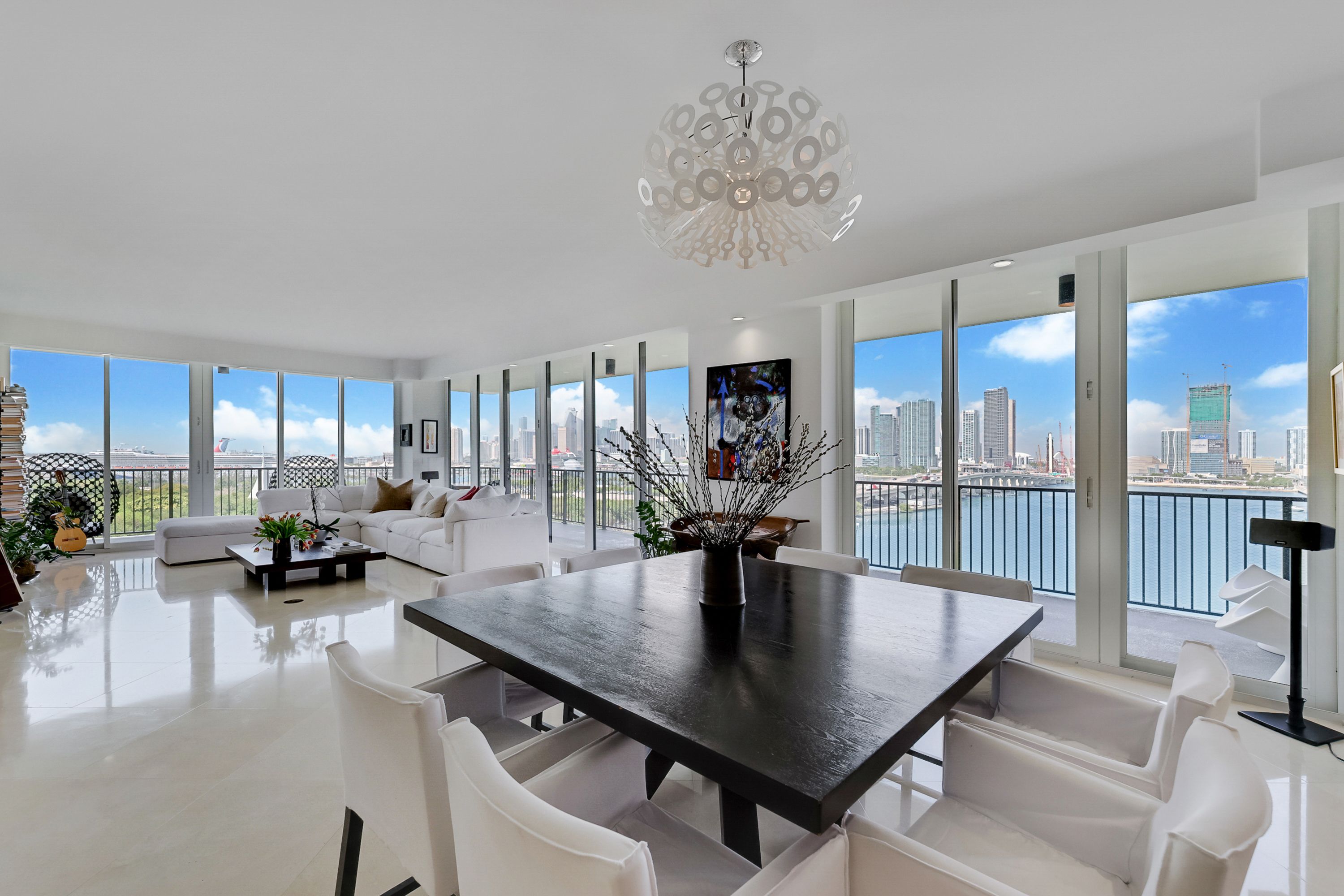 1000 Venetian Way Unit# 1304