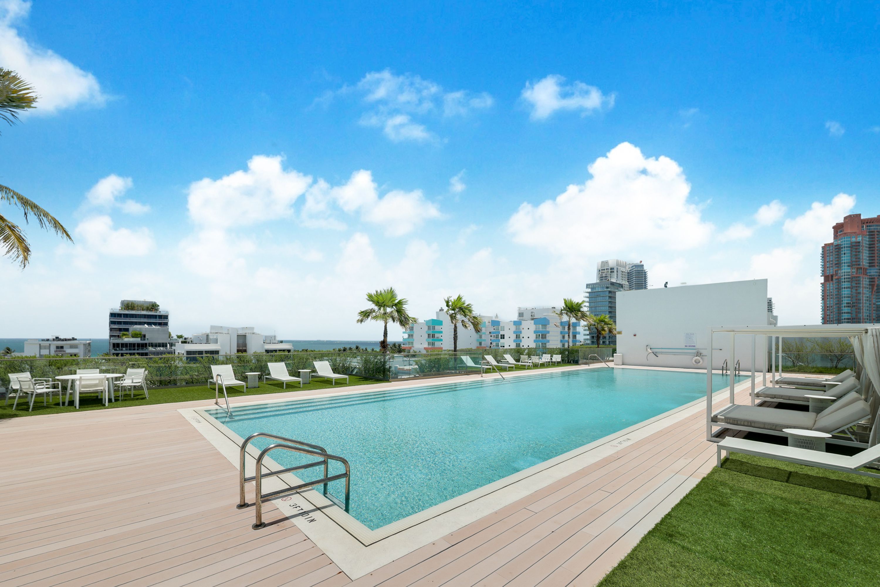 300 Collins Ave Unit# 3D