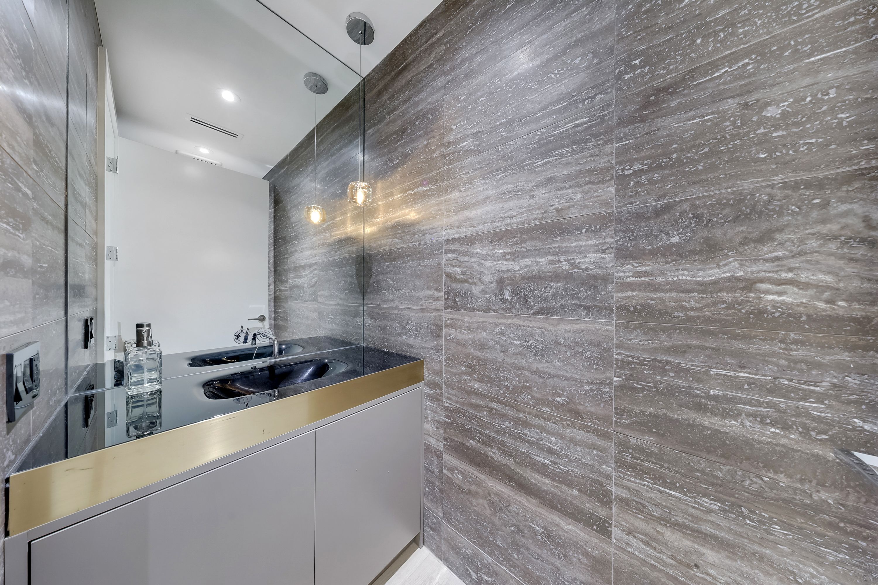 300 Collins Ave Unit# 3D