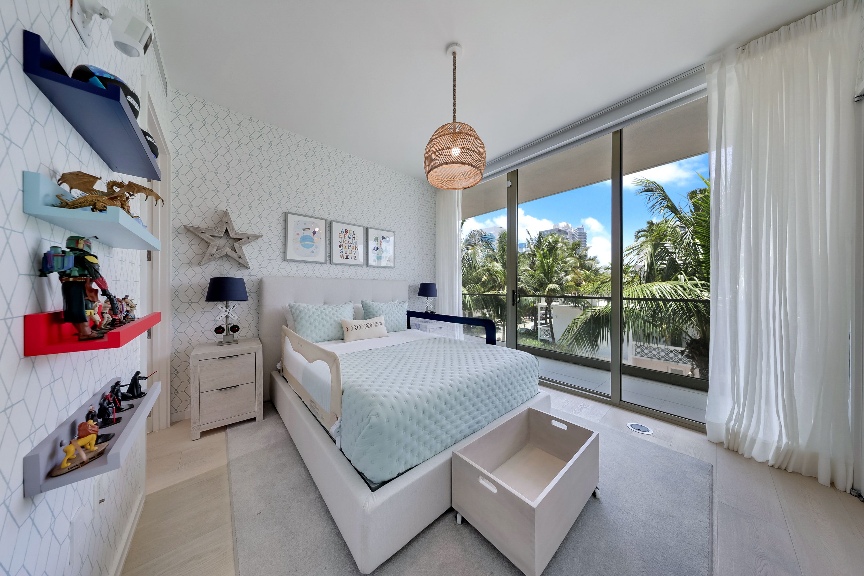300 Collins Ave Unit# 3D