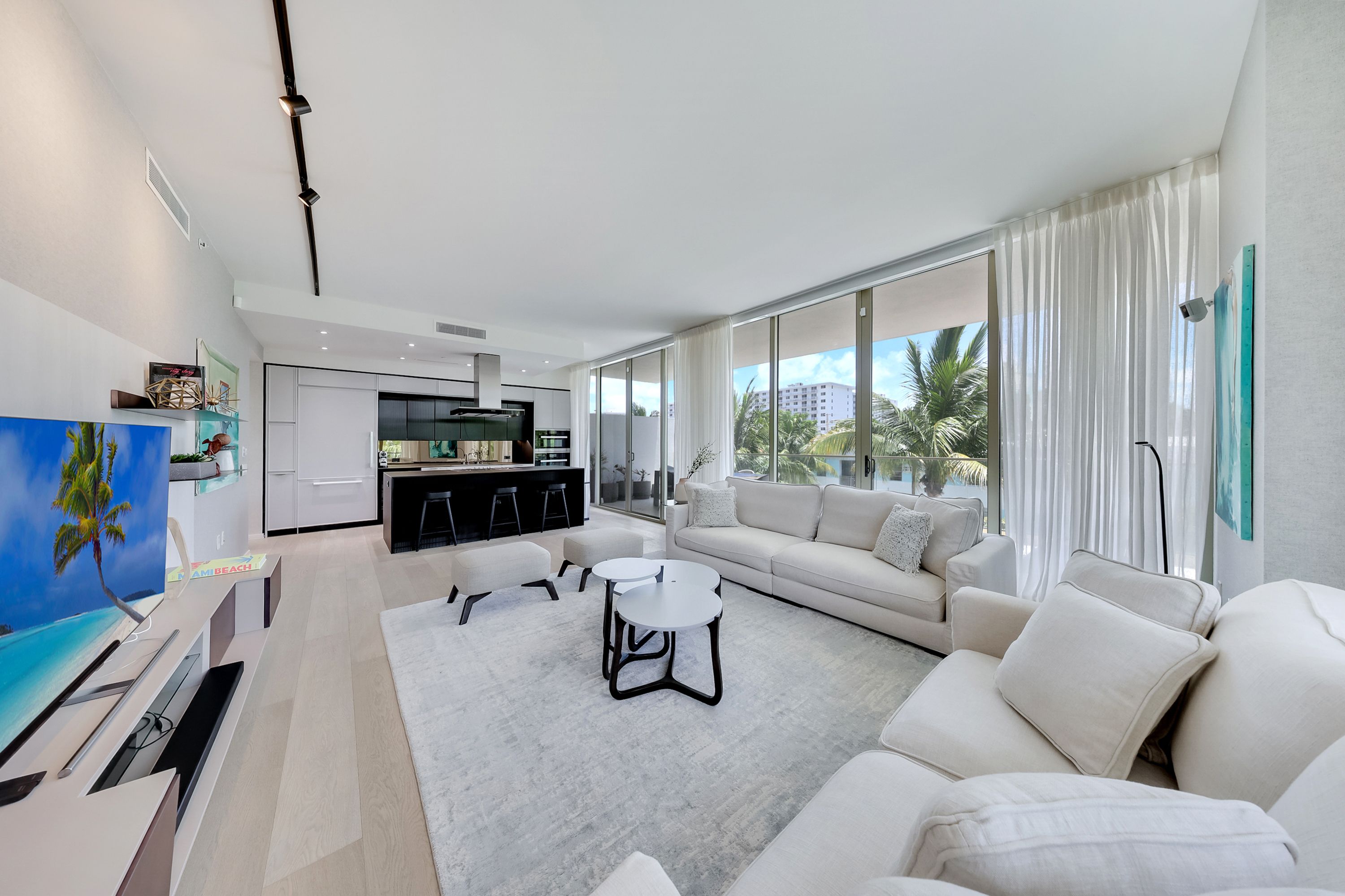 300 Collins Ave Unit# 3D