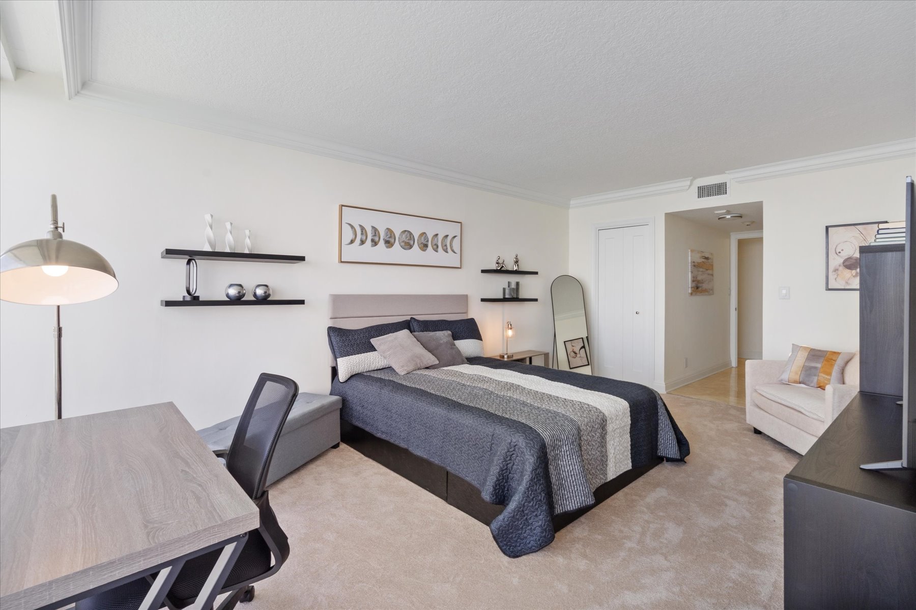 2200 S Ocean Ln #1608