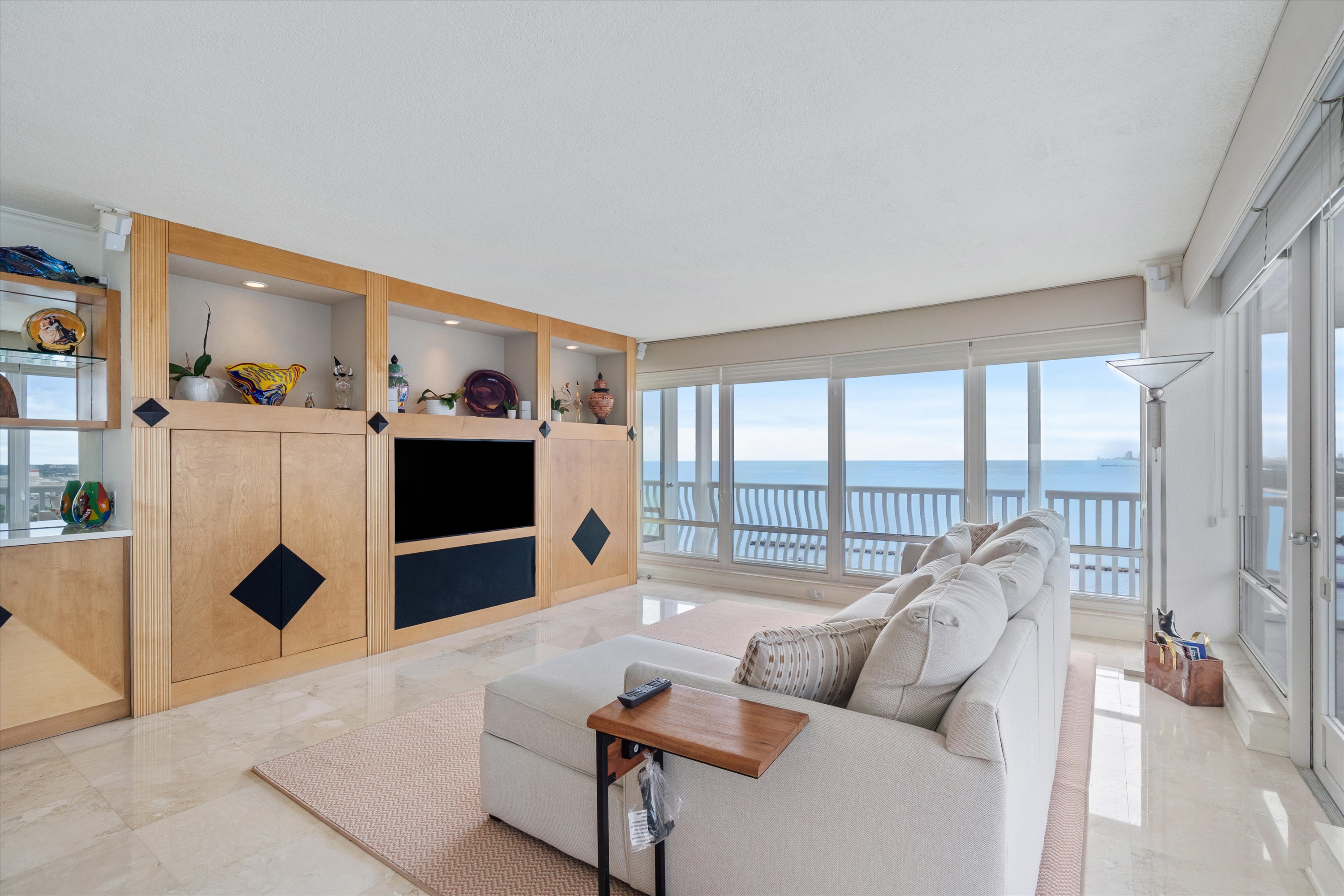 2200 S Ocean Ln #1902
