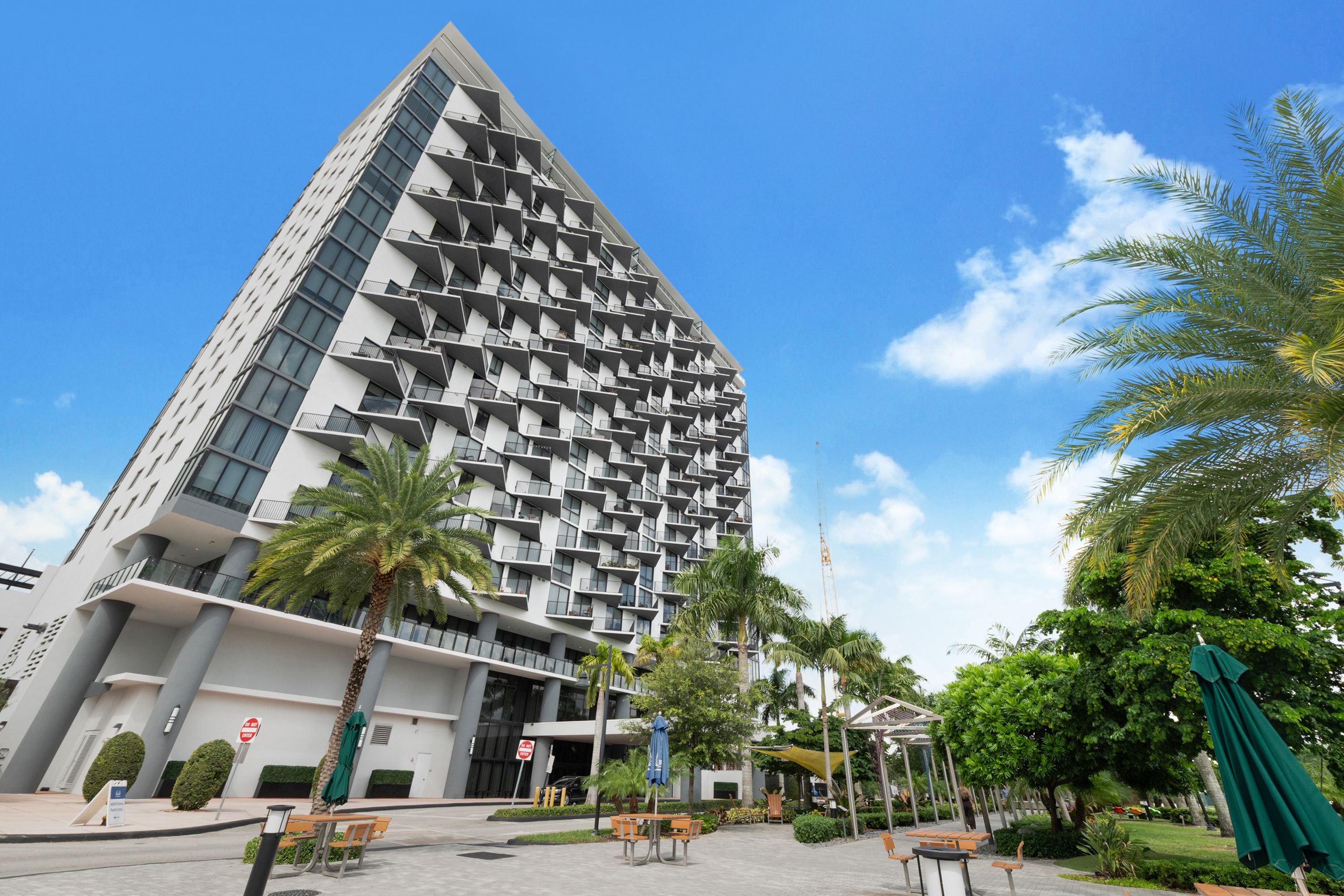 5300 Paseo Blvd Unit# 1205