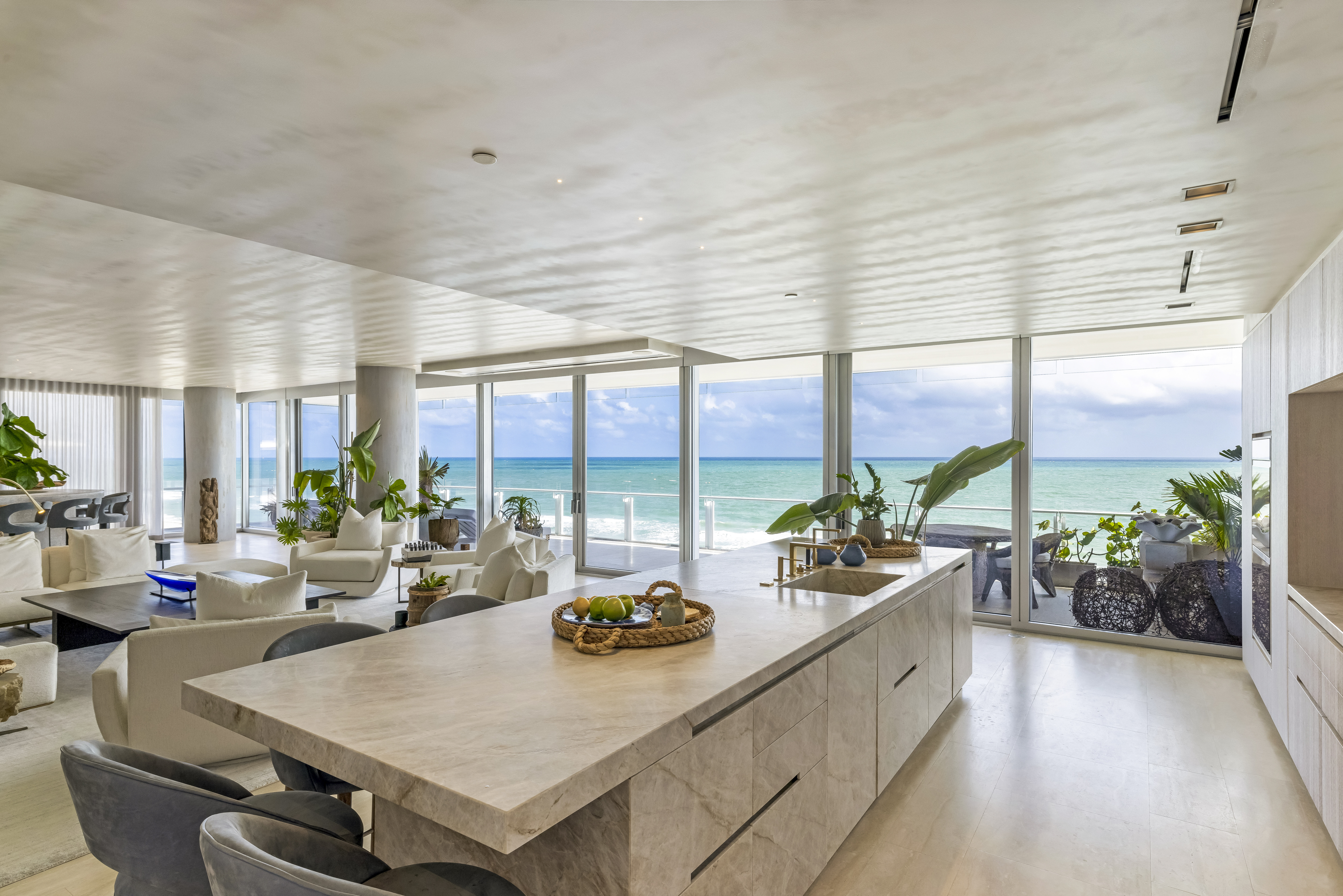 9111 Collins Ave Unit# N-721