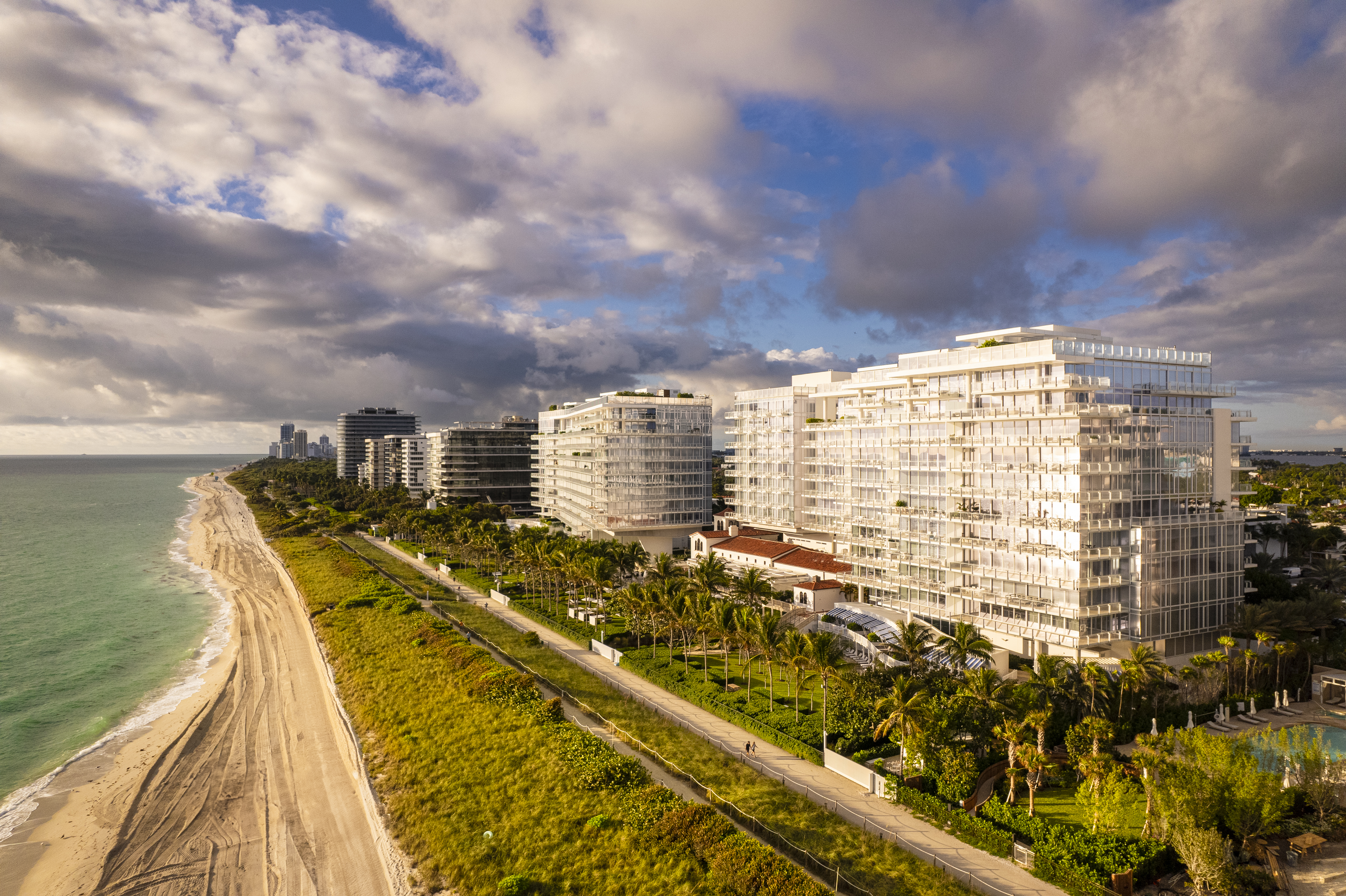 9111 Collins Ave Unit# N-721