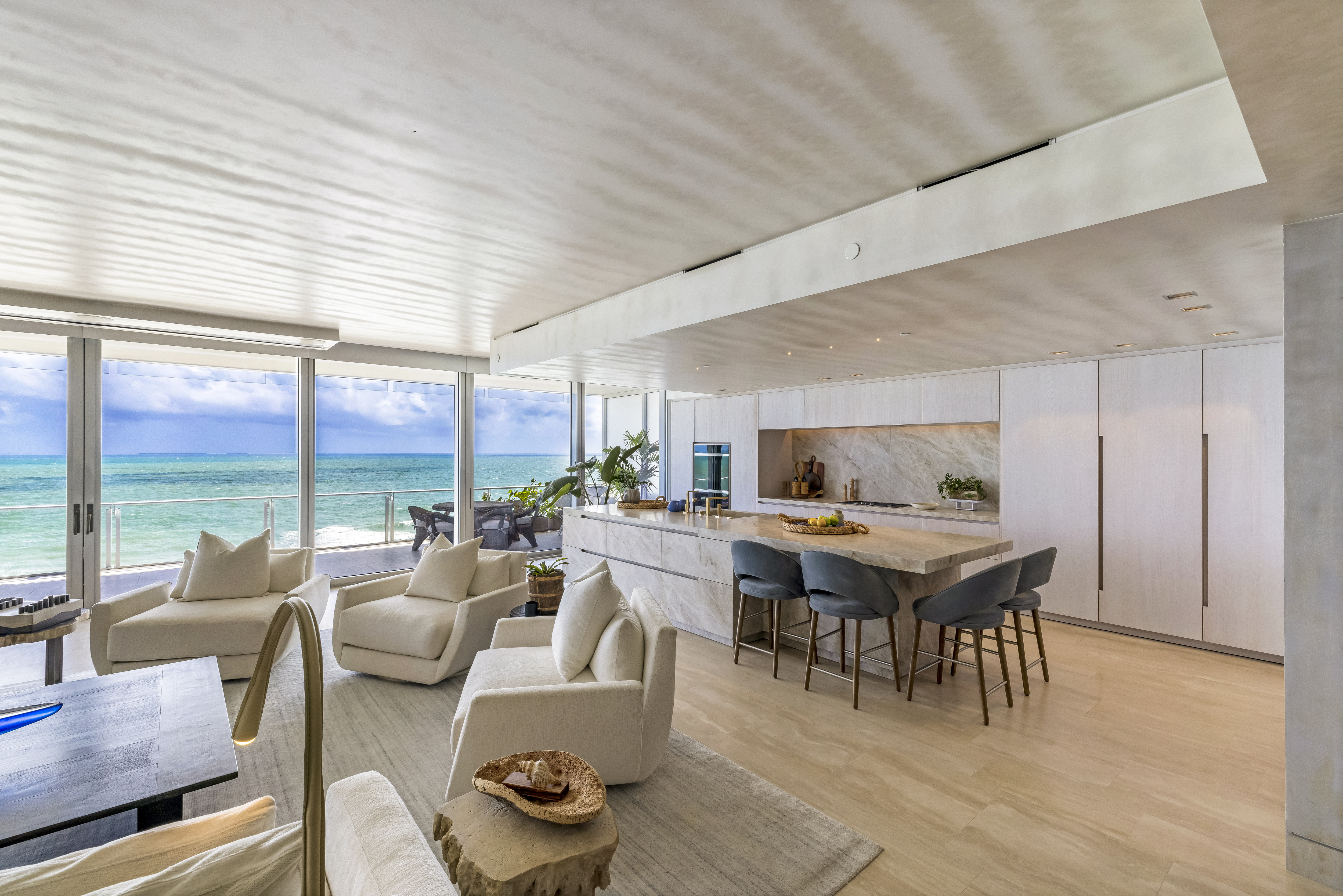 9111 Collins Ave Unit# N-721