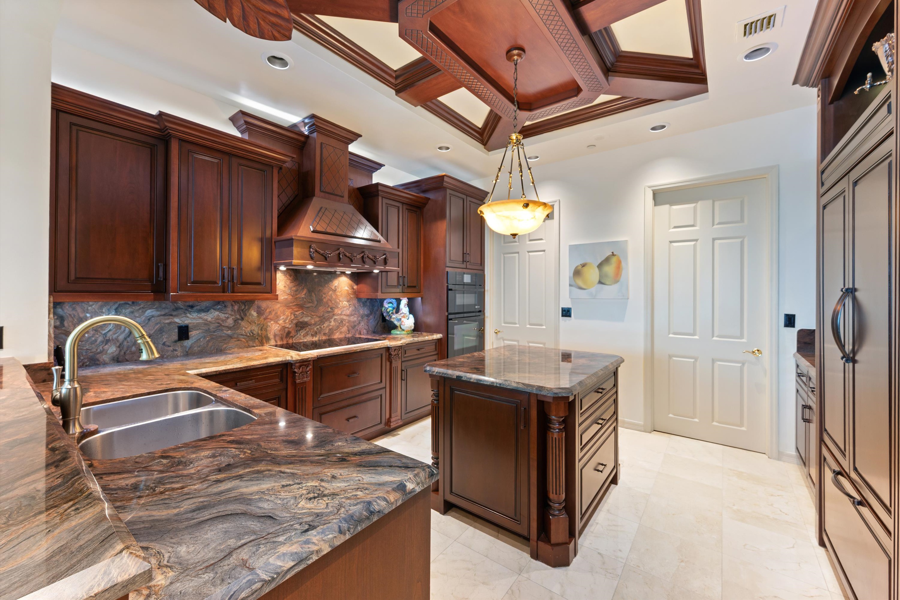 3055 Harbor Dr #2102