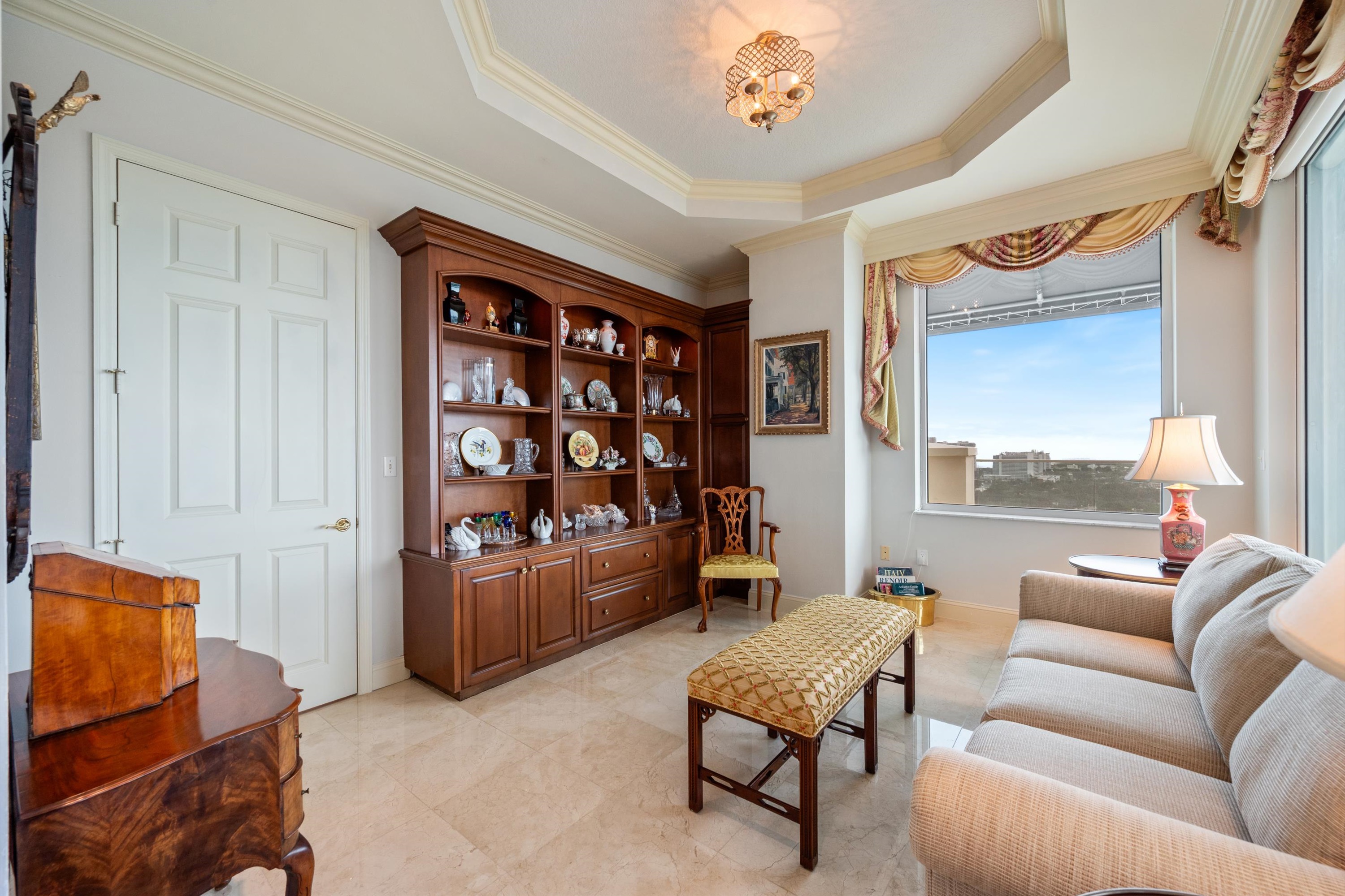 3055 Harbor Dr #2102