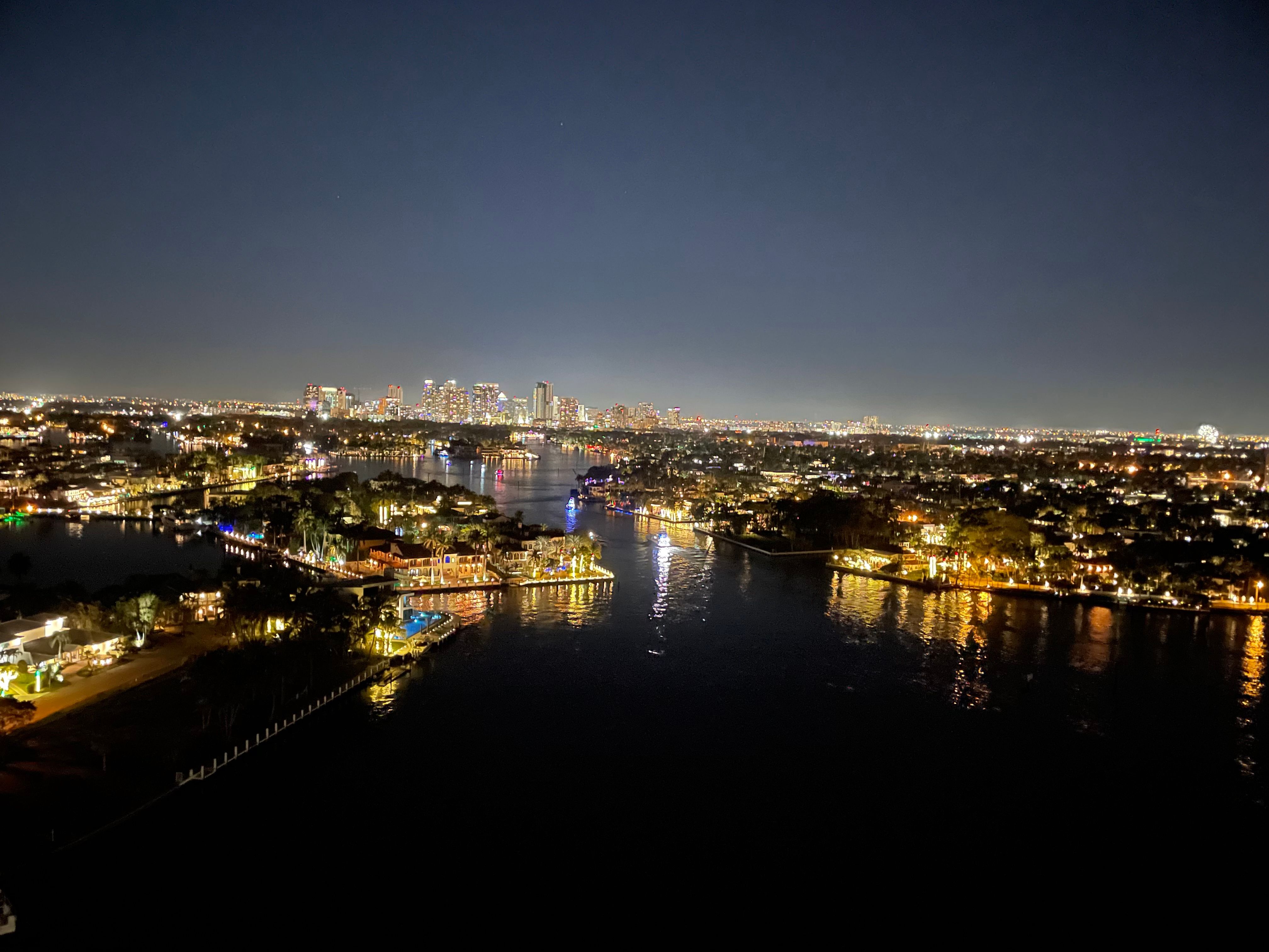 3055 Harbor Dr #2102