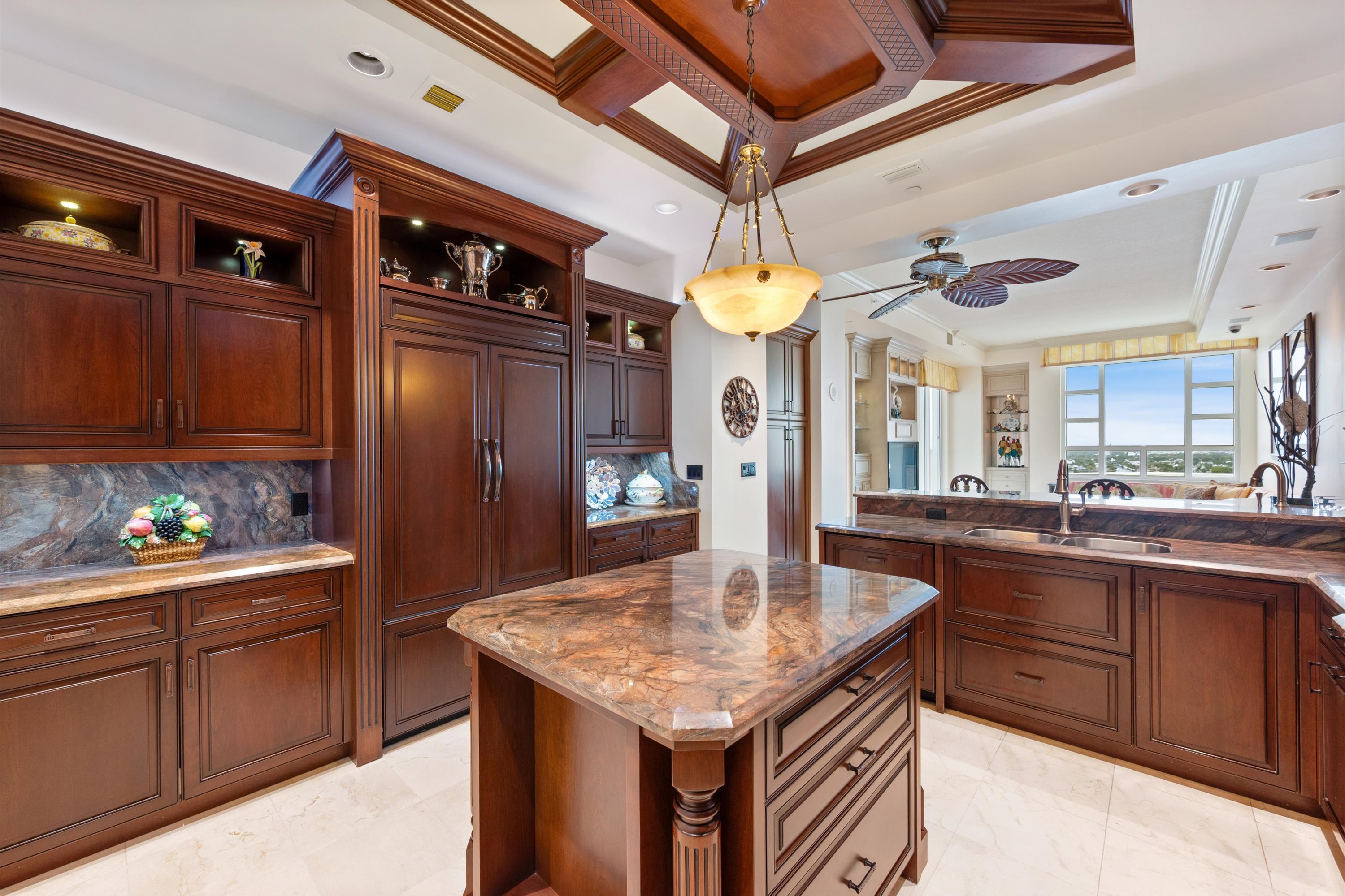 3055 Harbor Dr #2102