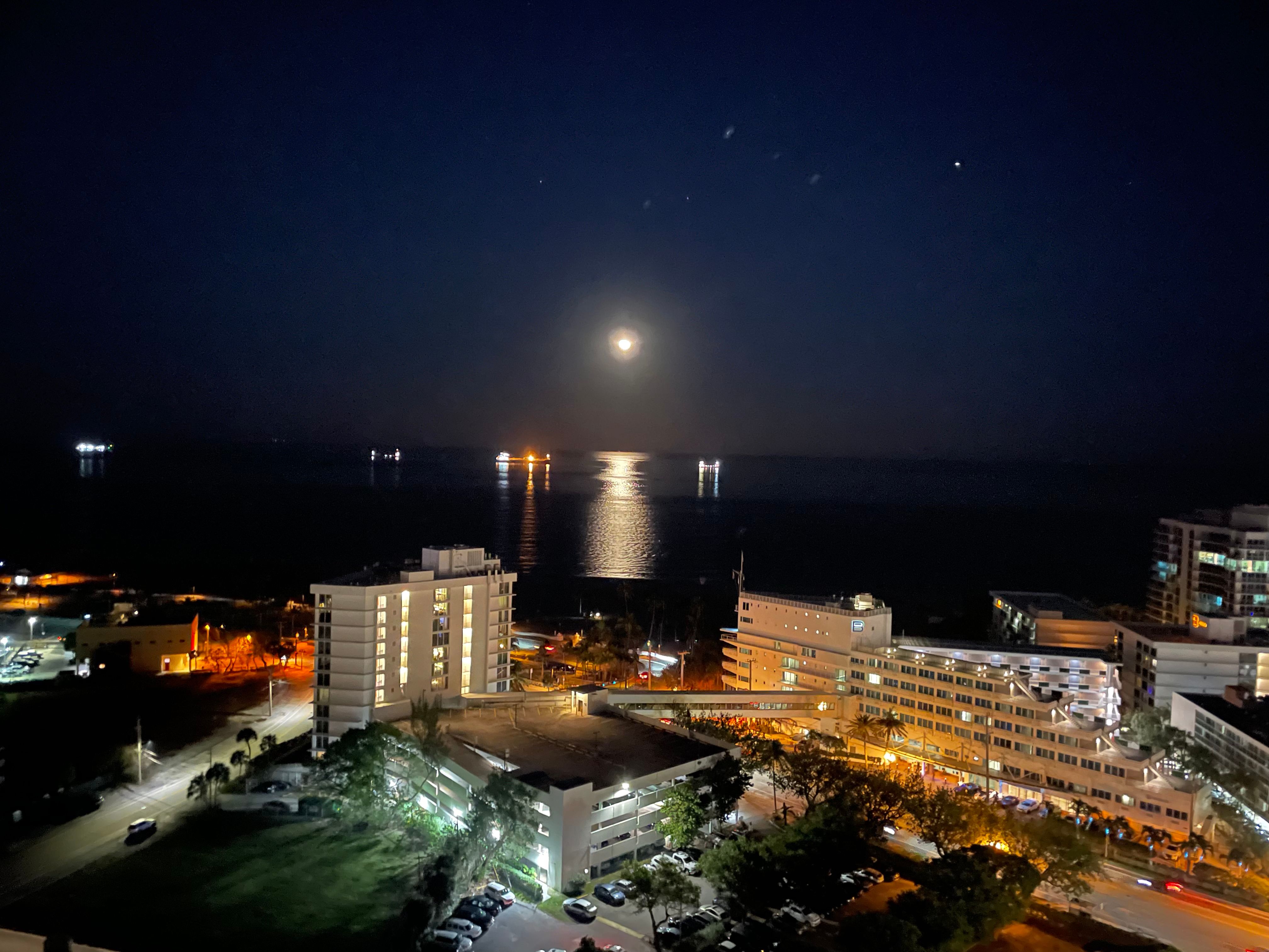 3055 Harbor Dr #2102