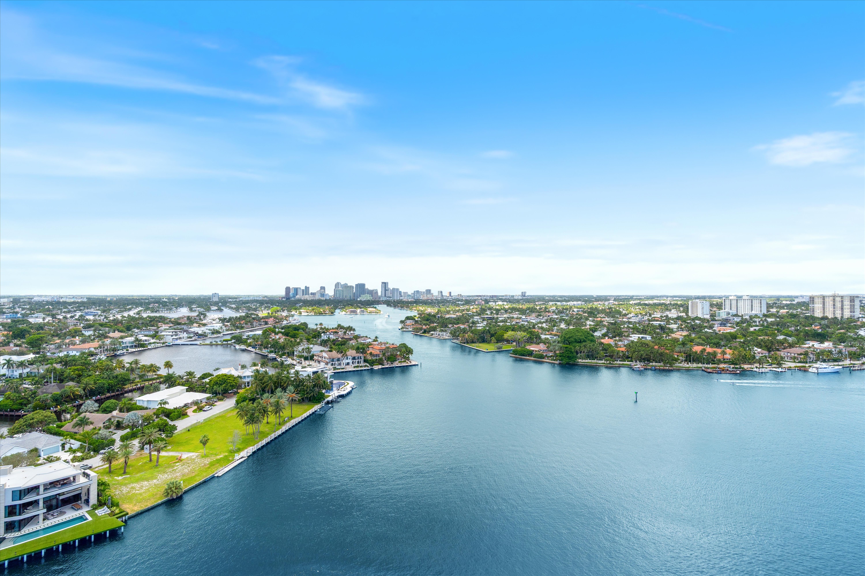 3055 Harbor Dr #2102