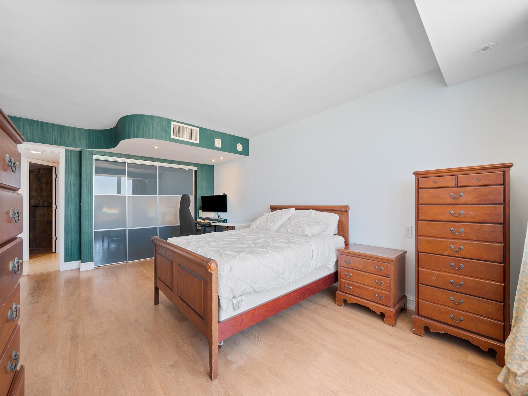 2200 S Ocean Ln #3010