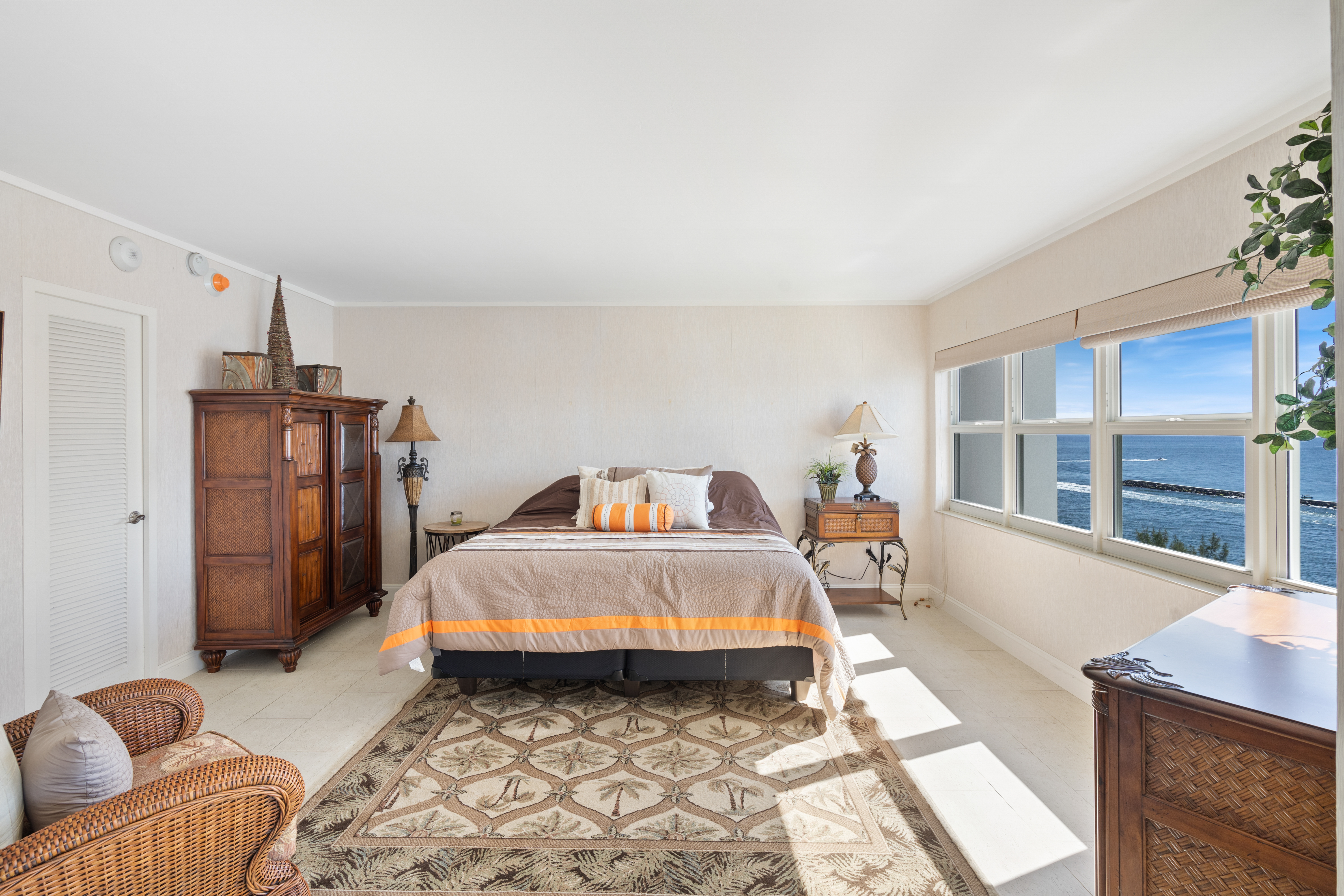 2100 S Ocean Dr Unit# 11J