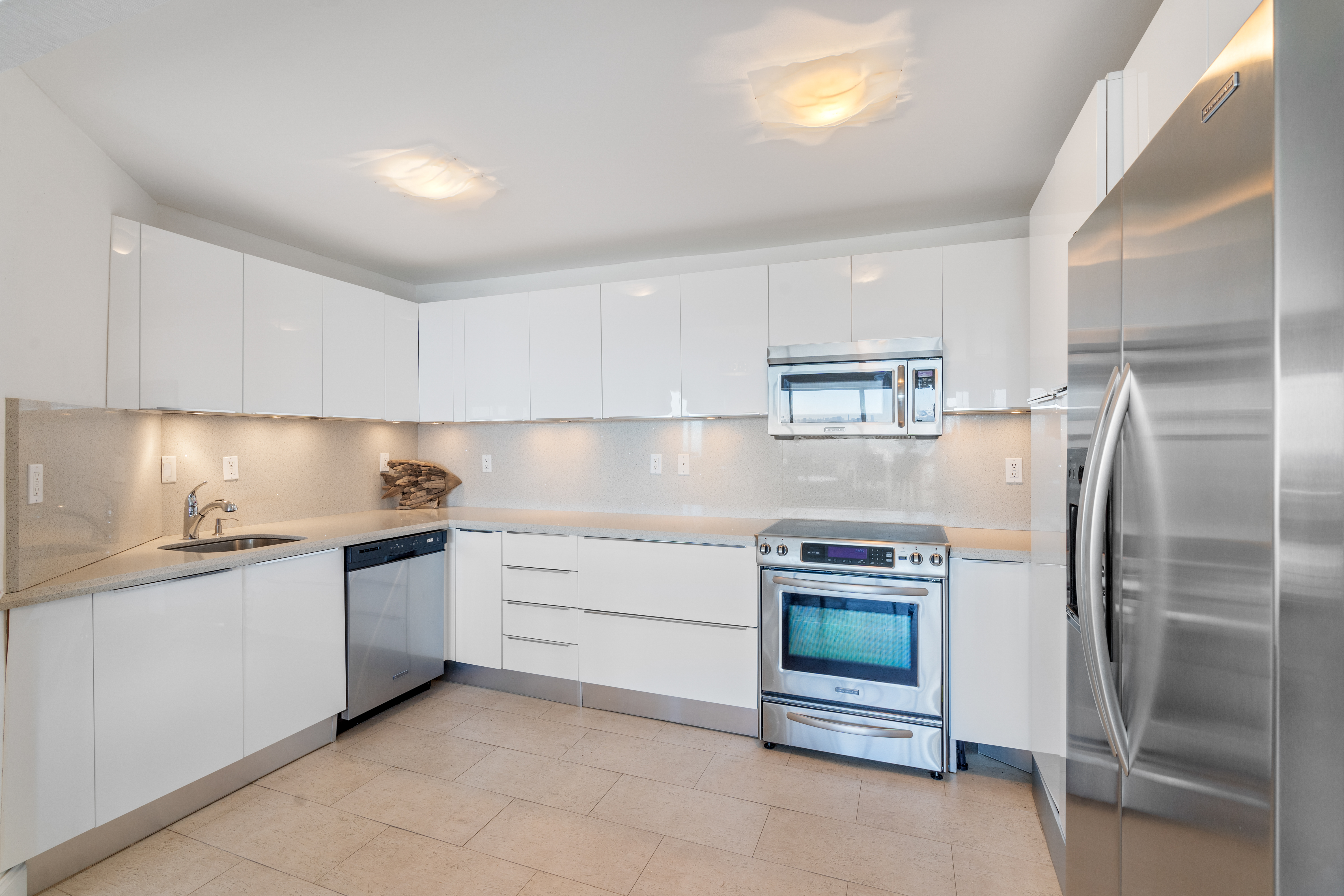 2100 S Ocean Dr Unit# 11J