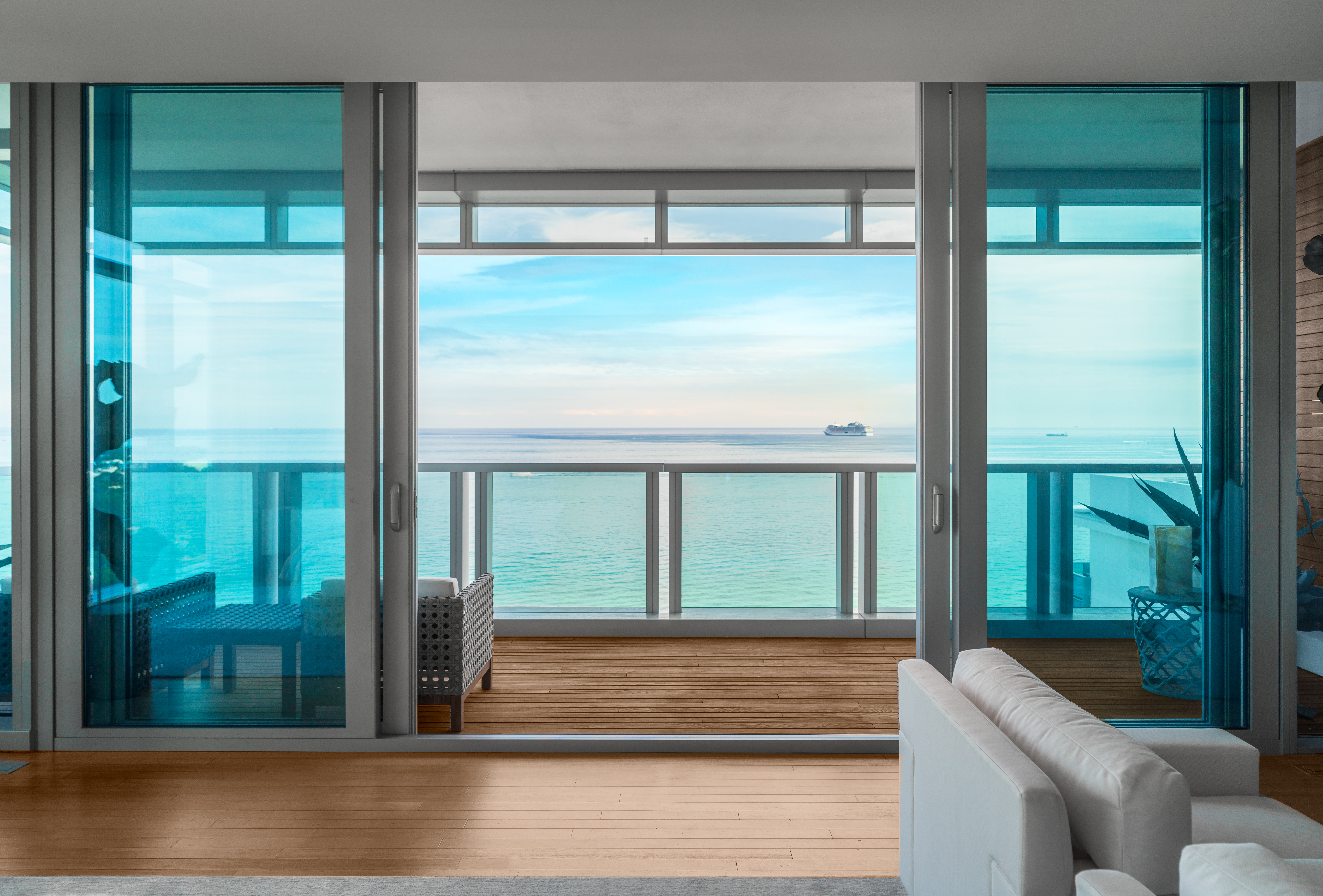 2901 E Collins Ave Unit# 1602