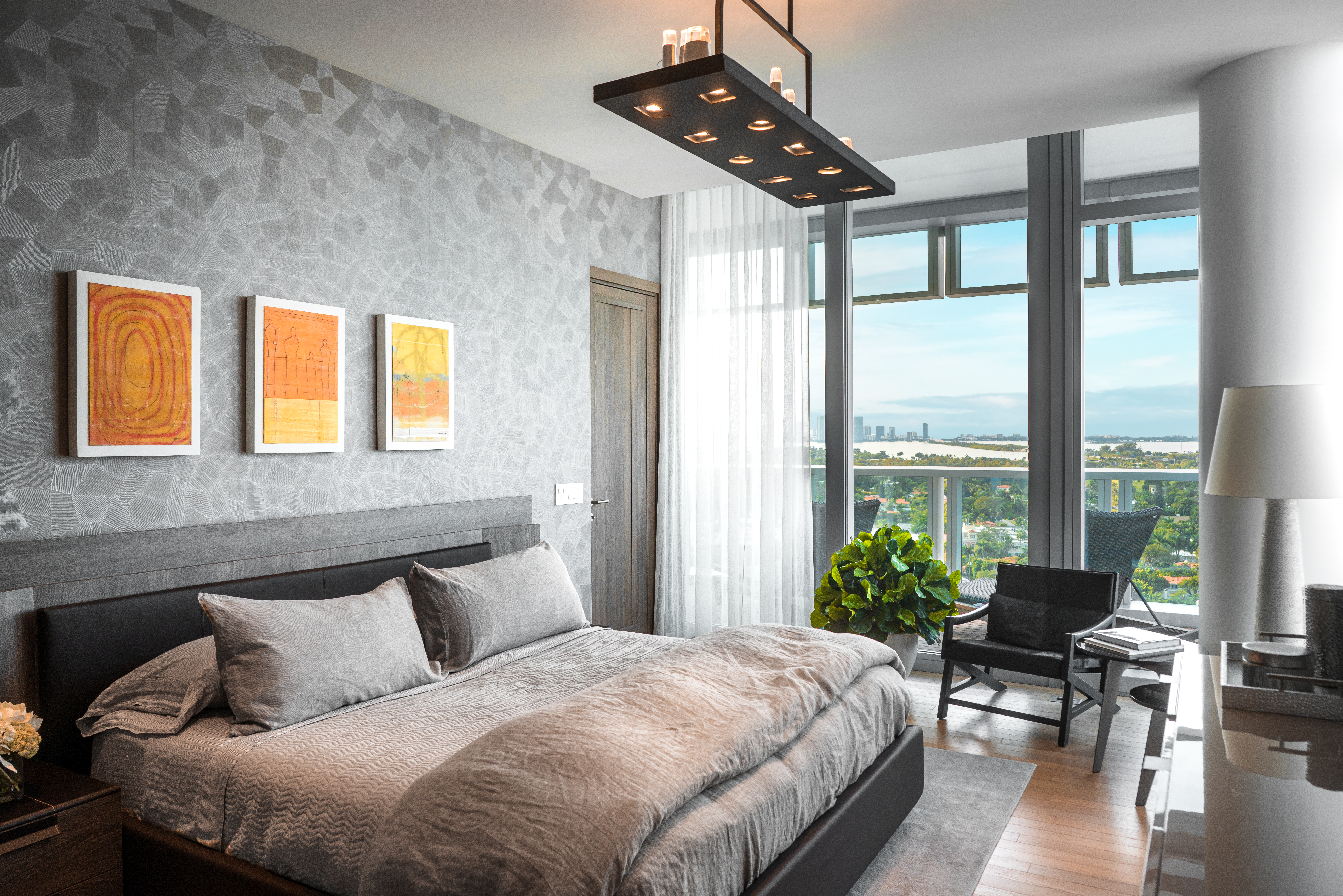 2901 E Collins Ave Unit# 1602