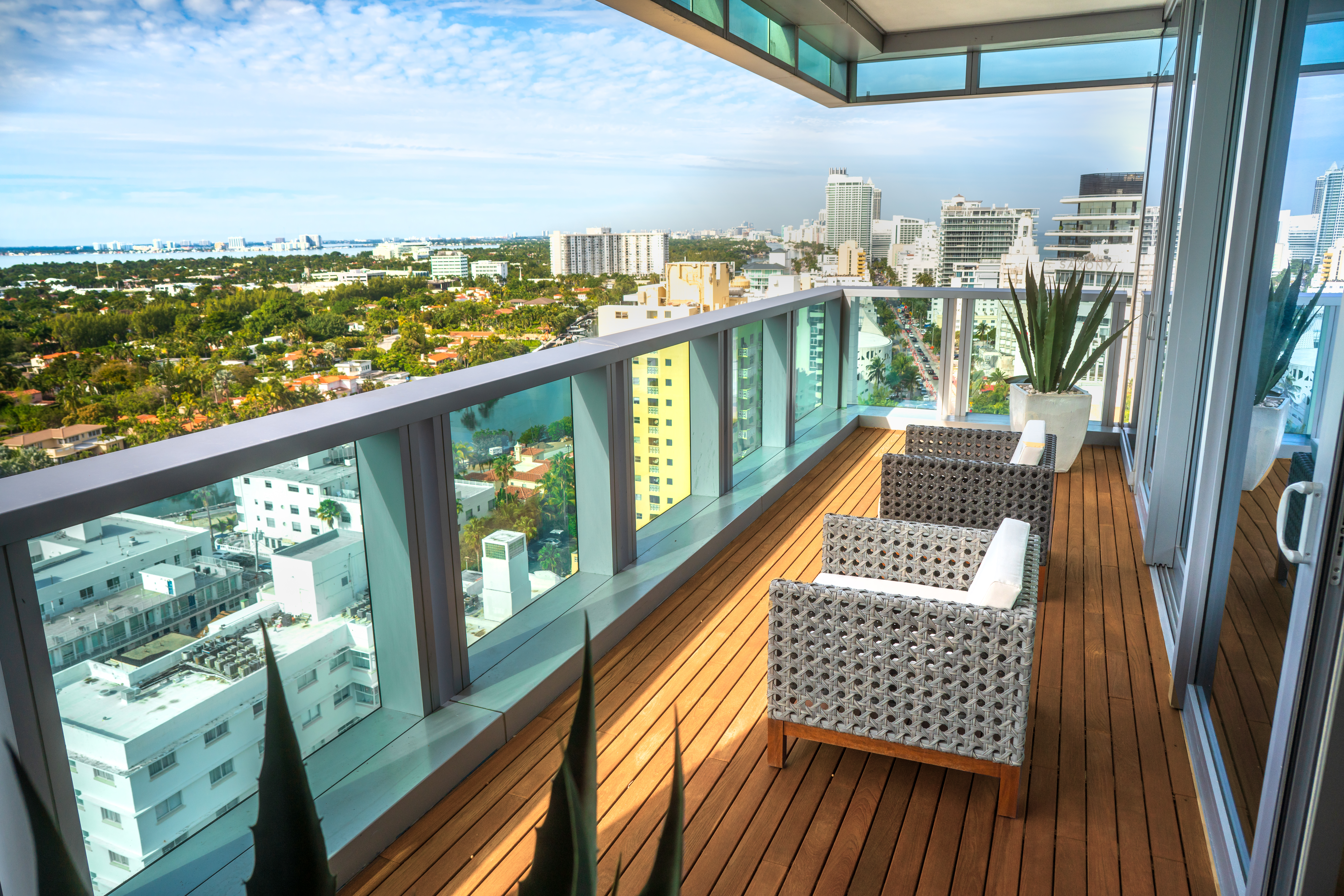 2901 E Collins Ave Unit# 1602