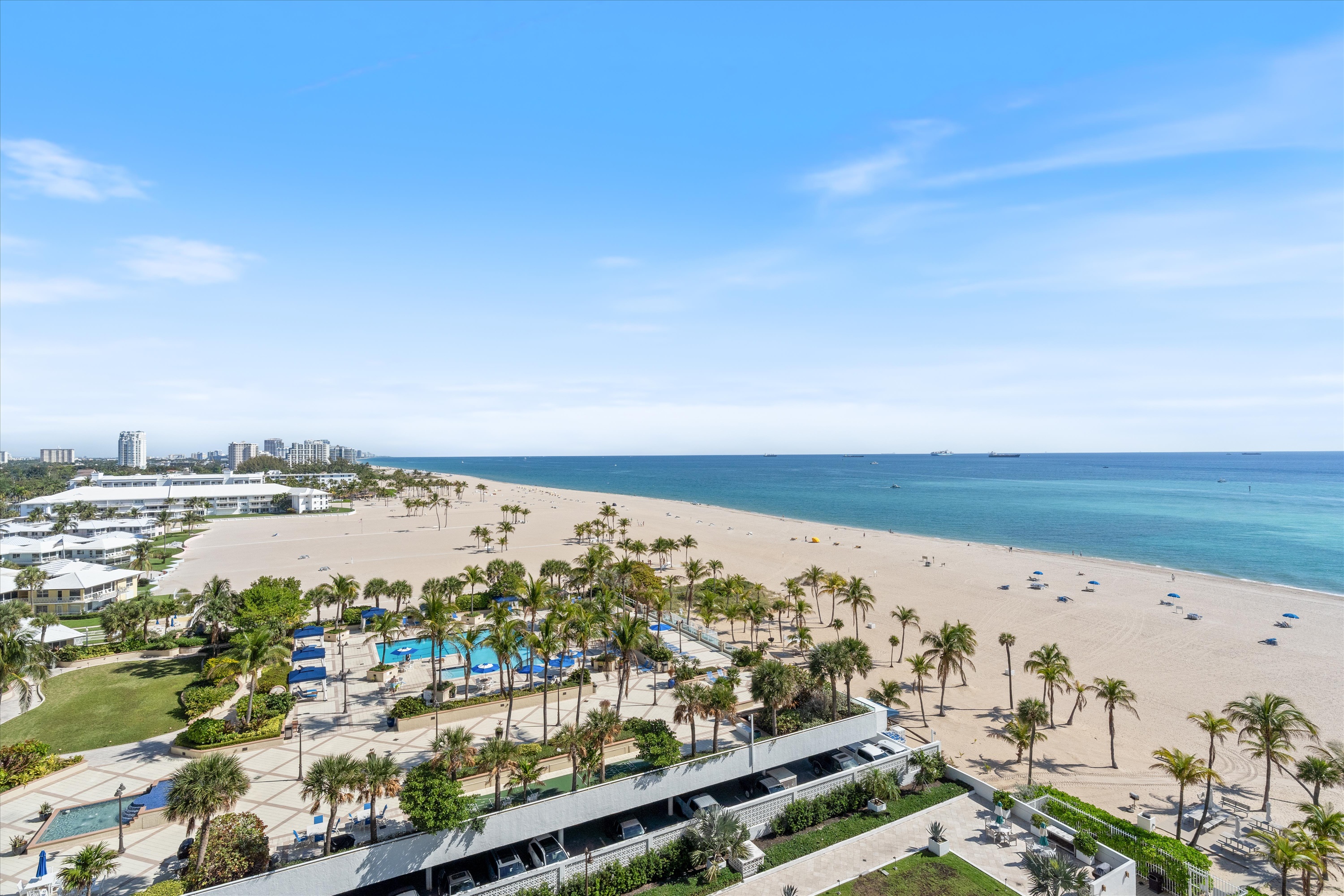 2200 S Ocean Ln #905