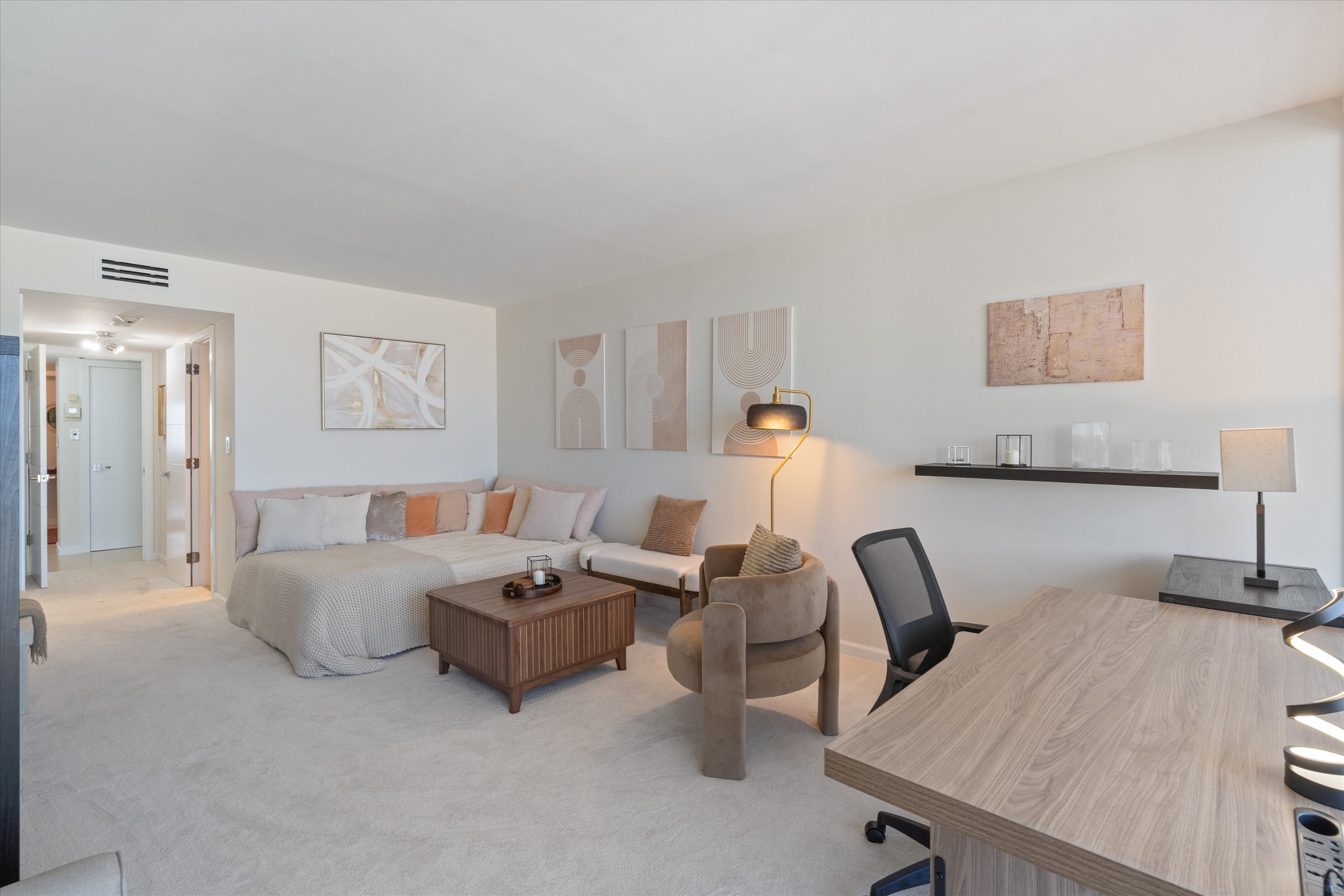 2200 S Ocean Ln #905