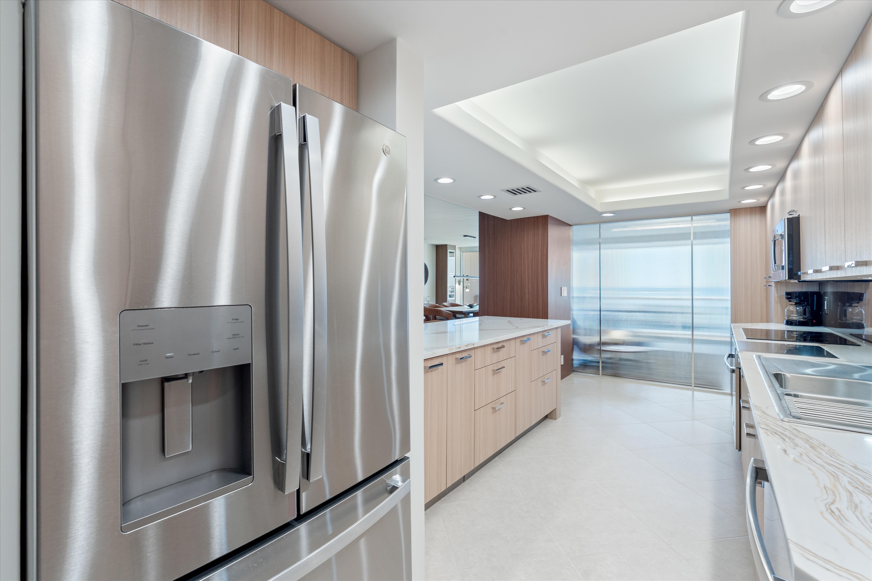 2200 S Ocean Ln #905