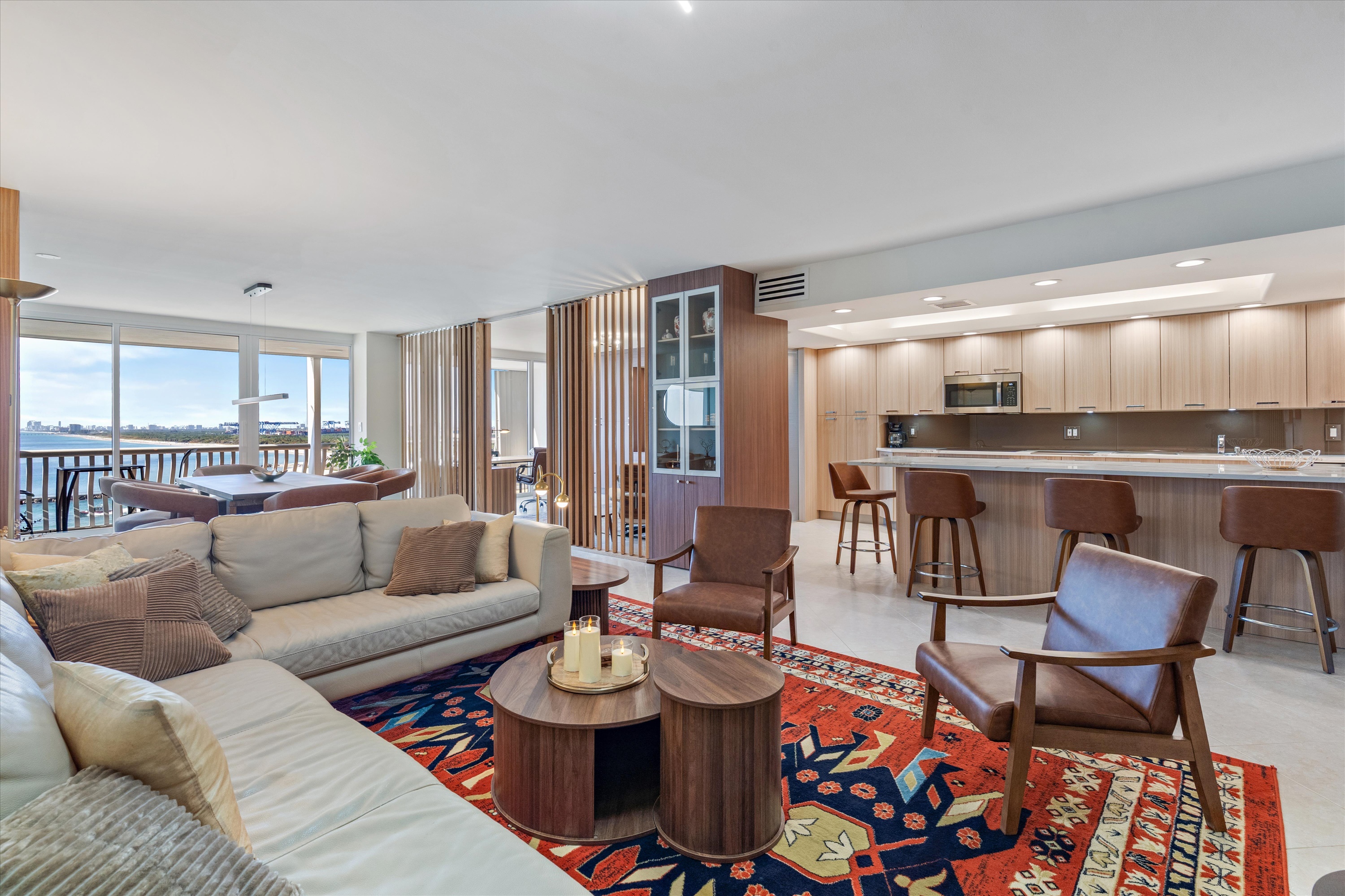 2200 S Ocean Ln #905