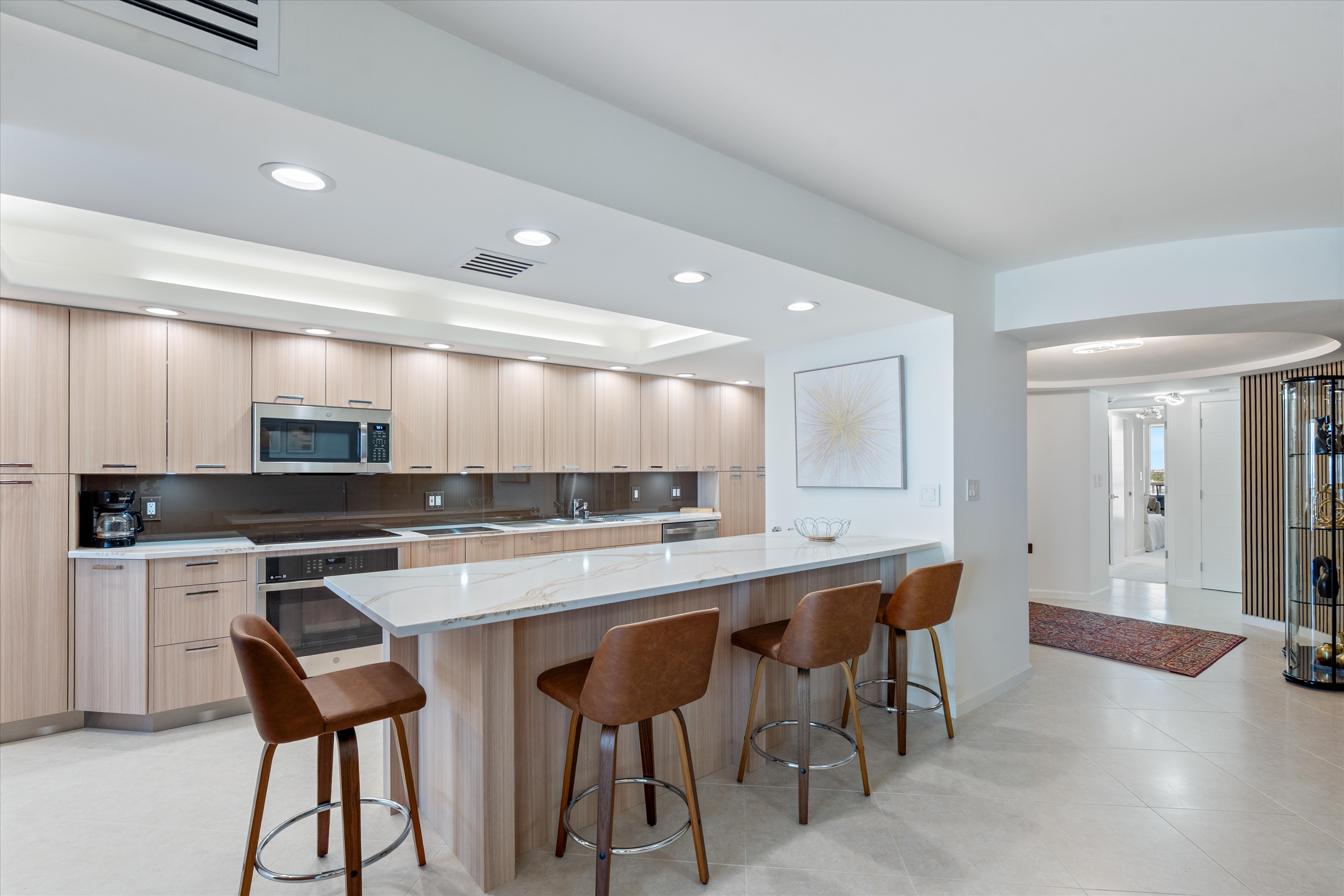 2200 S Ocean Ln #905