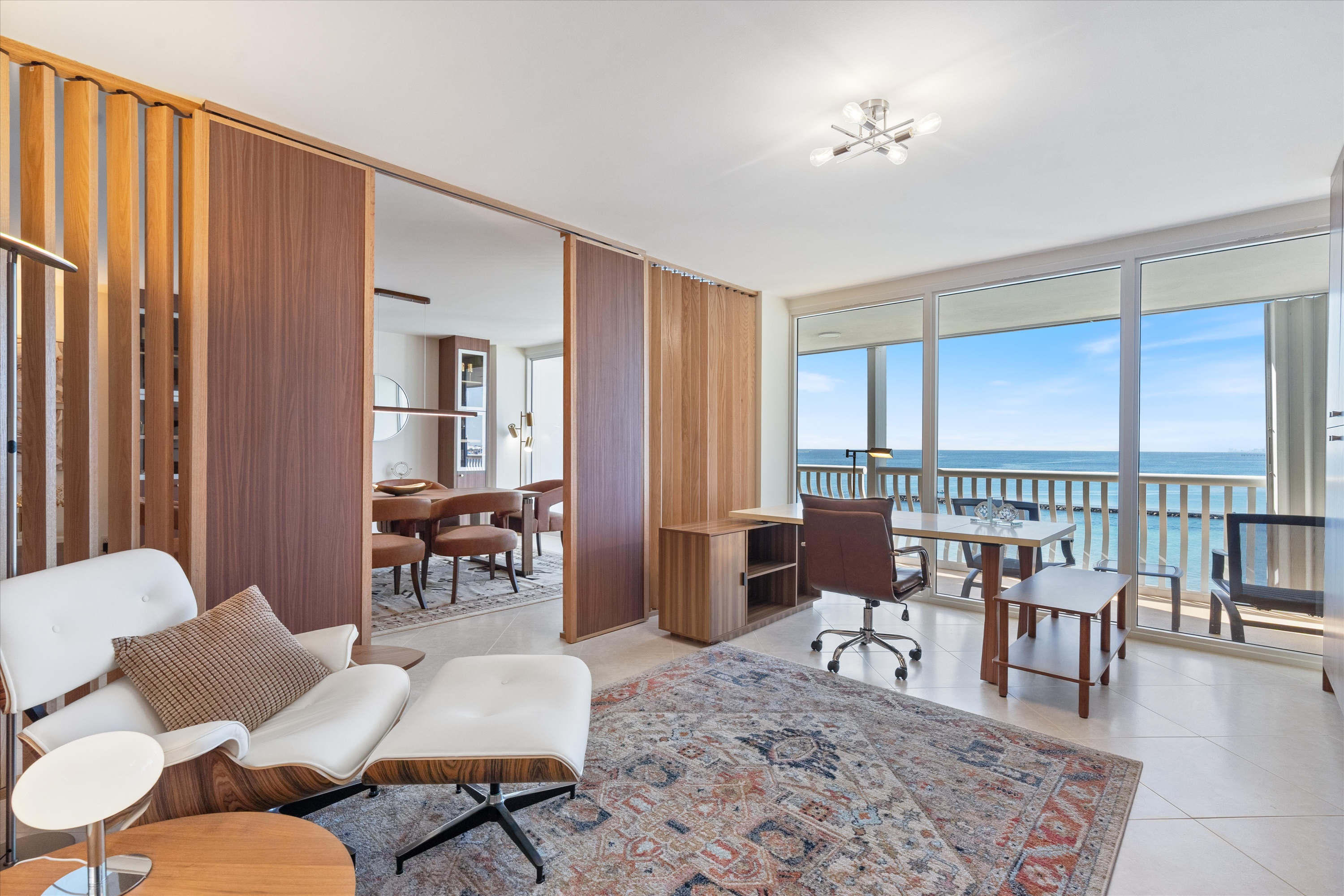 2200 S Ocean Ln #905