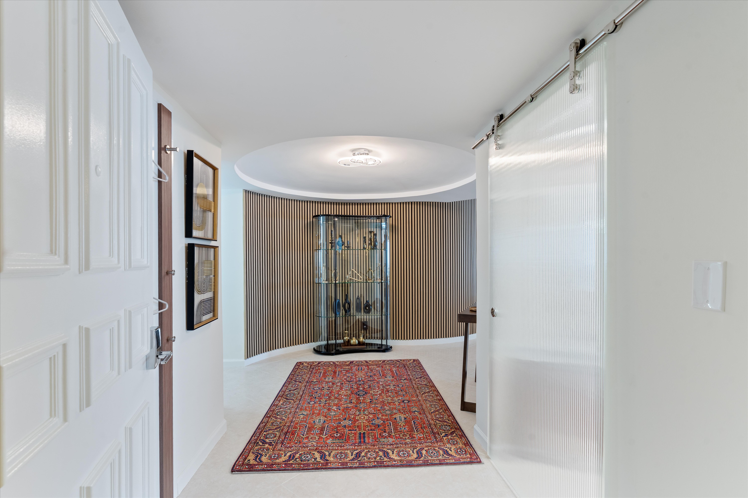 2200 S Ocean Ln #905