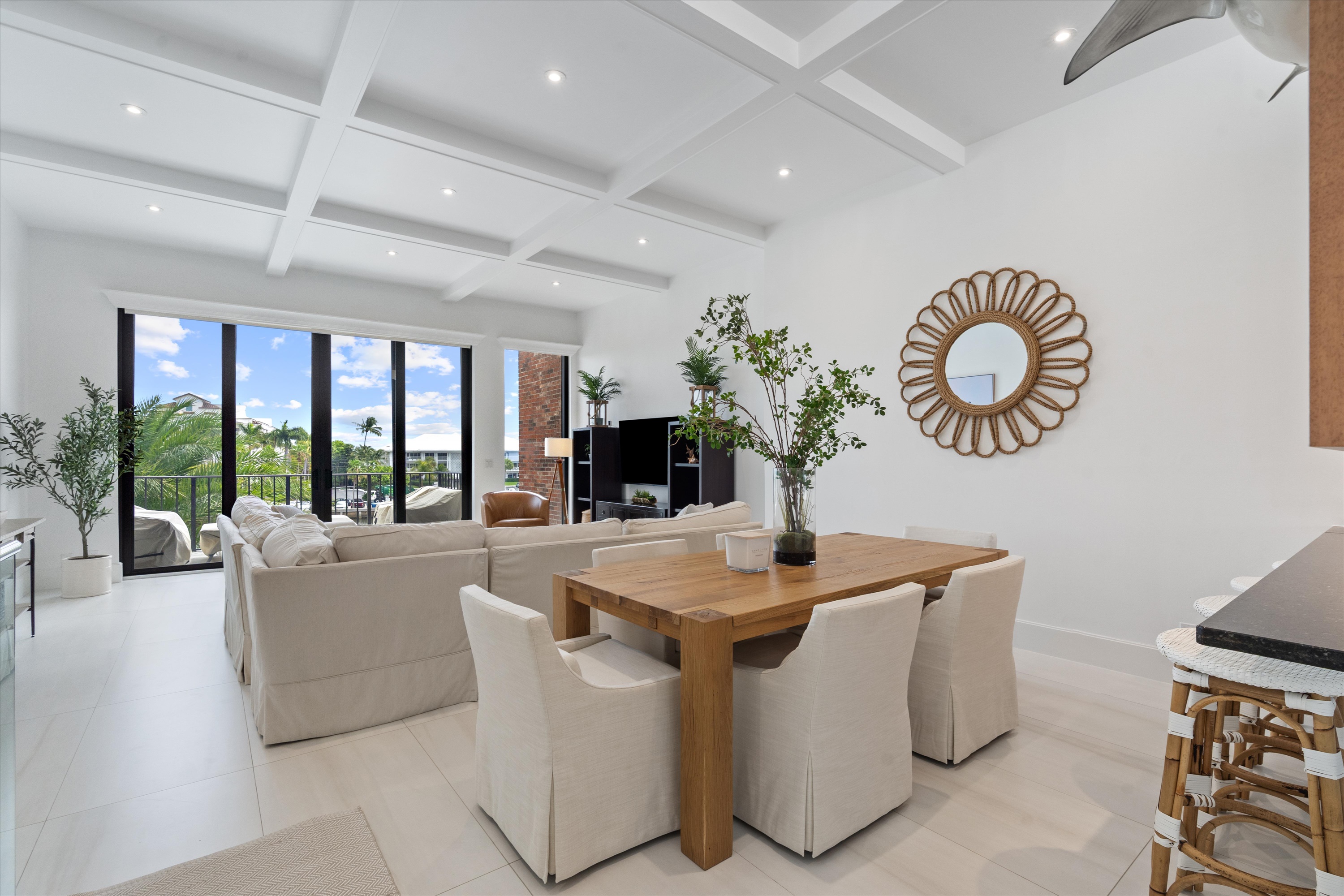 1800 S Ocean Dr #406