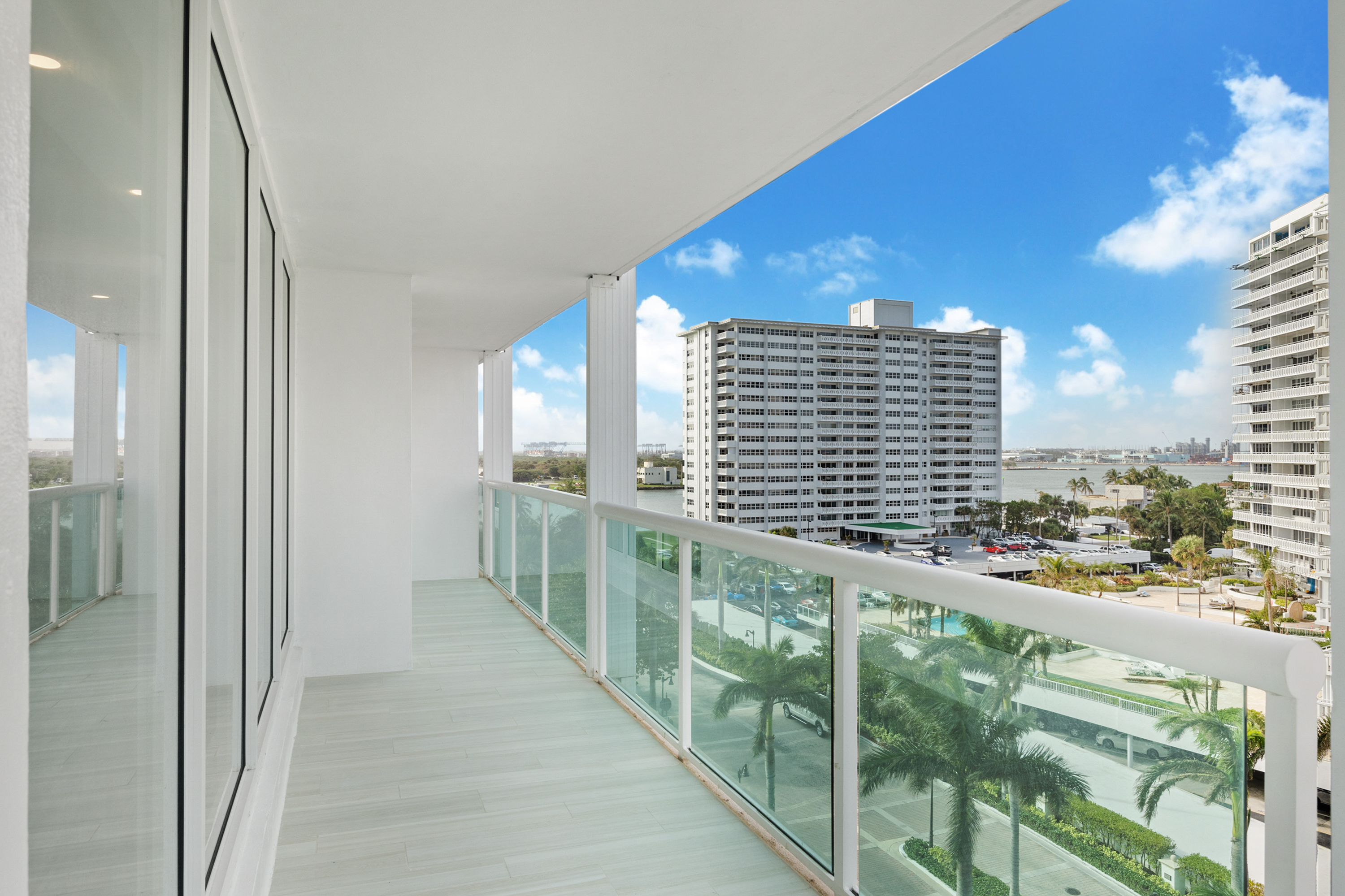 2100 S Ocean Ln #601