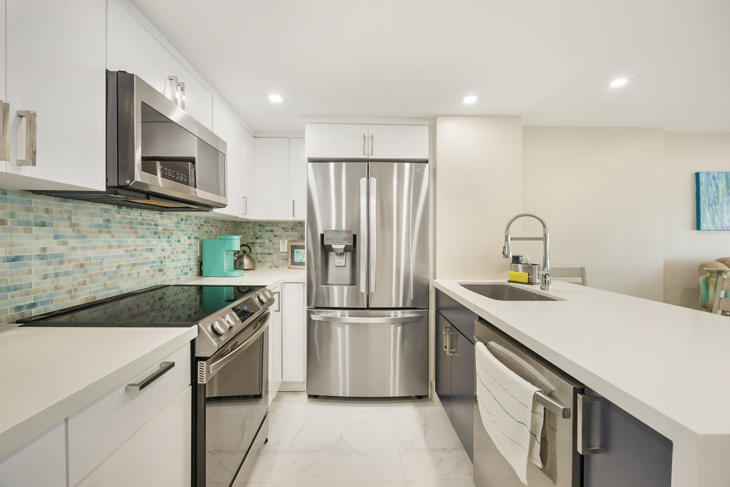 2100 S Ocean Dr #10B