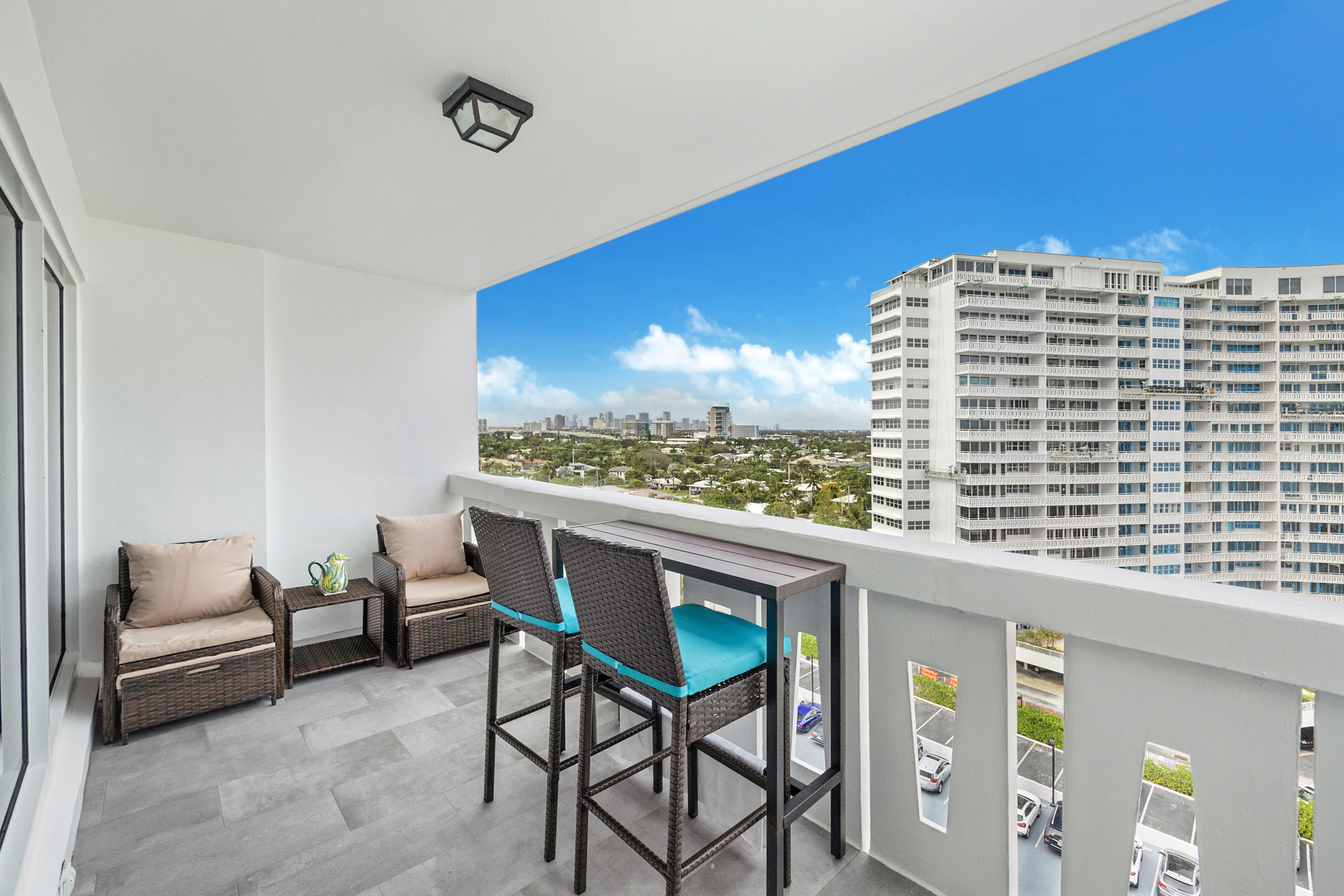 2100 S Ocean Dr #10B