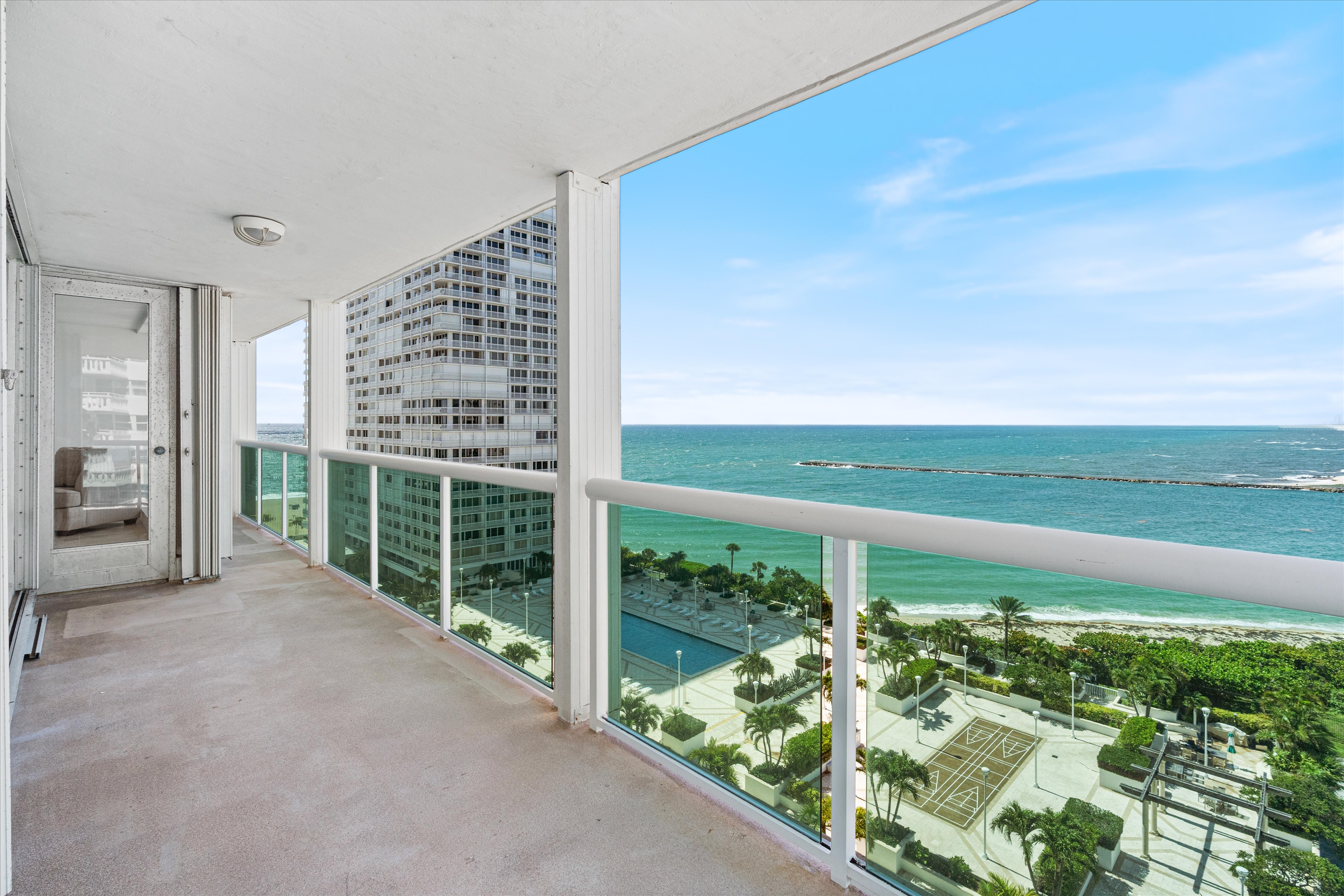 2100 S Ocean Ln #1002
